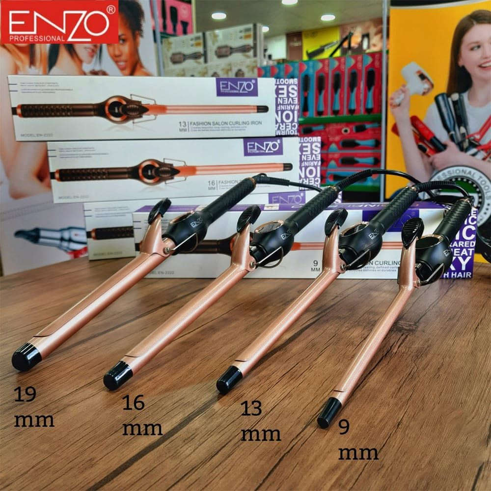 جهاز تصفيف الشعر ENZO Professional (موديل EN-2222) يتميز بأسطوانة رفيعة بقطر 9 ملم، وهو مصمم خصيصًا لإنشاء تموجات شعر ضيقة ودقيقة.يحتوي الجهاز على شاشة رقمية للتحكم في درجات الحرارة العالية التي تصل إلى 1080 درجة فهرنهايت (ما يعادل تقريبًا 580 درجة مئوية)، مما يضمن تثبيت التموجات لفترات طويلة.تتميز الأسطوانة بطلاء من السيراميك والتيتانيوم لتوزيع الحرارة بالتساوي وحماية الشعر من التلف والتجعد.يأتي الجهاز مع سلك دوار طويل بطول 2.5 متر لسهولة الاستخدام أثناء التصفيف.


**إذا كنت صاحب هذا الإعلان وتريد حذفه لأي سبب، رجاءا أرسل رسالة إلى الدعم الفني**