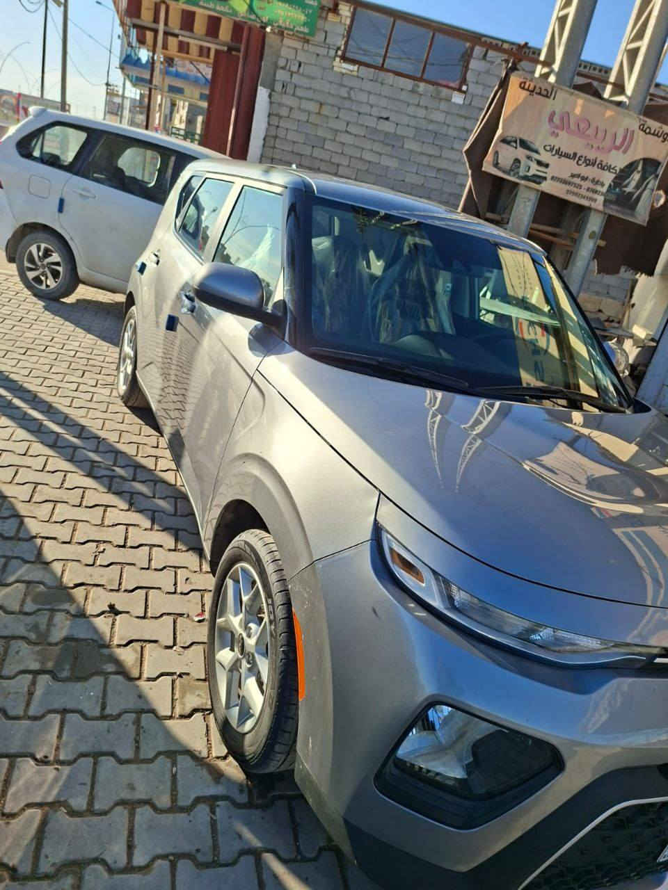 ***********
مديل 22
ماشيه 61
سعر 165 وبيها مجال 
مكفوله بس دعاميه نازله
كلين
