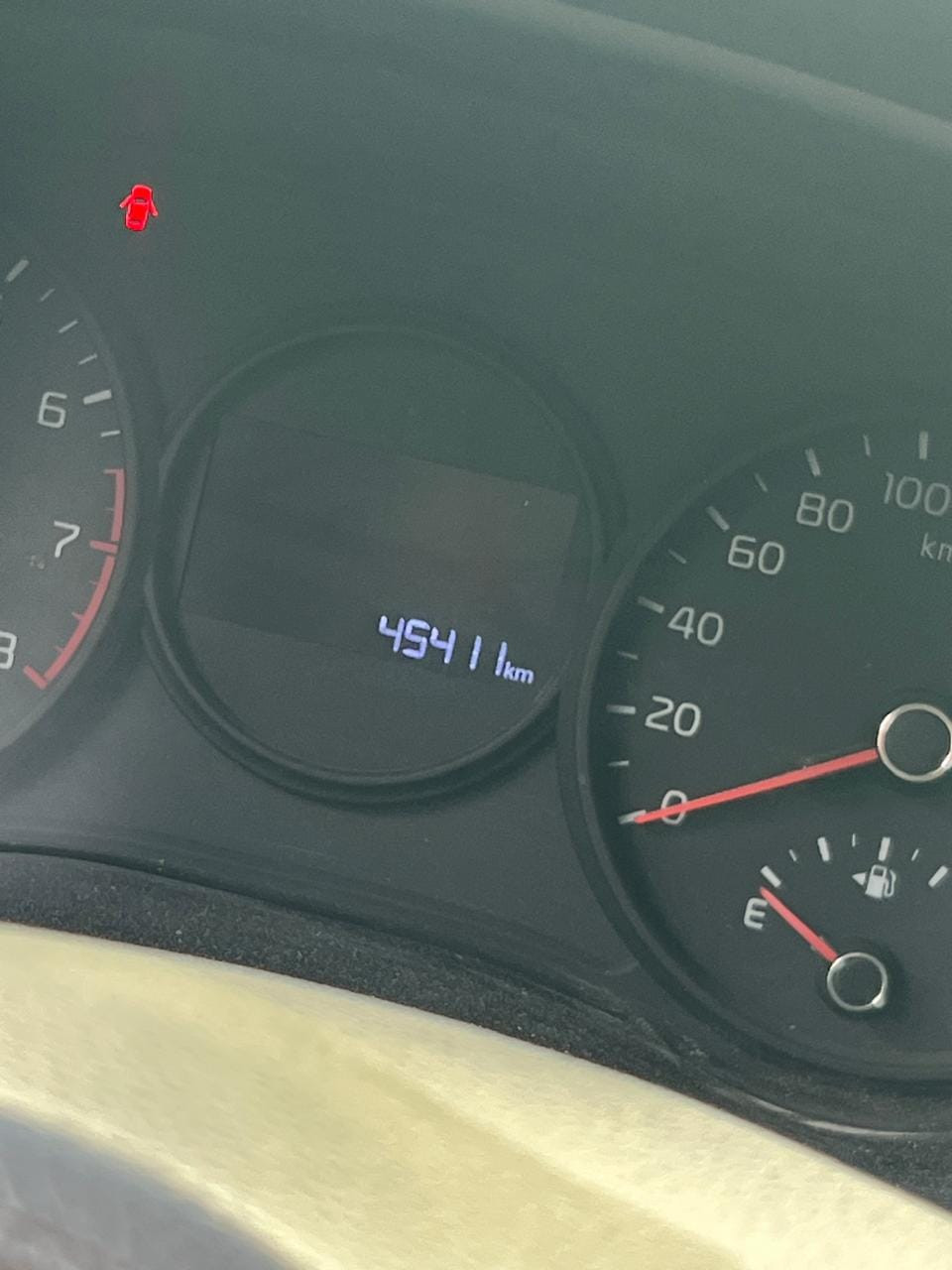 سلام عليكم
سياره للبيع كيا بيكانتو
الضرر حالوب خفيف ما يبين إله بالسونار
خدوش بسيطه
سياره بيت
ماشيه 46 موديل 2020
السعر 115 وبيها مجال بسيط
للتواصل مع الرقم *********** حجي إياد
