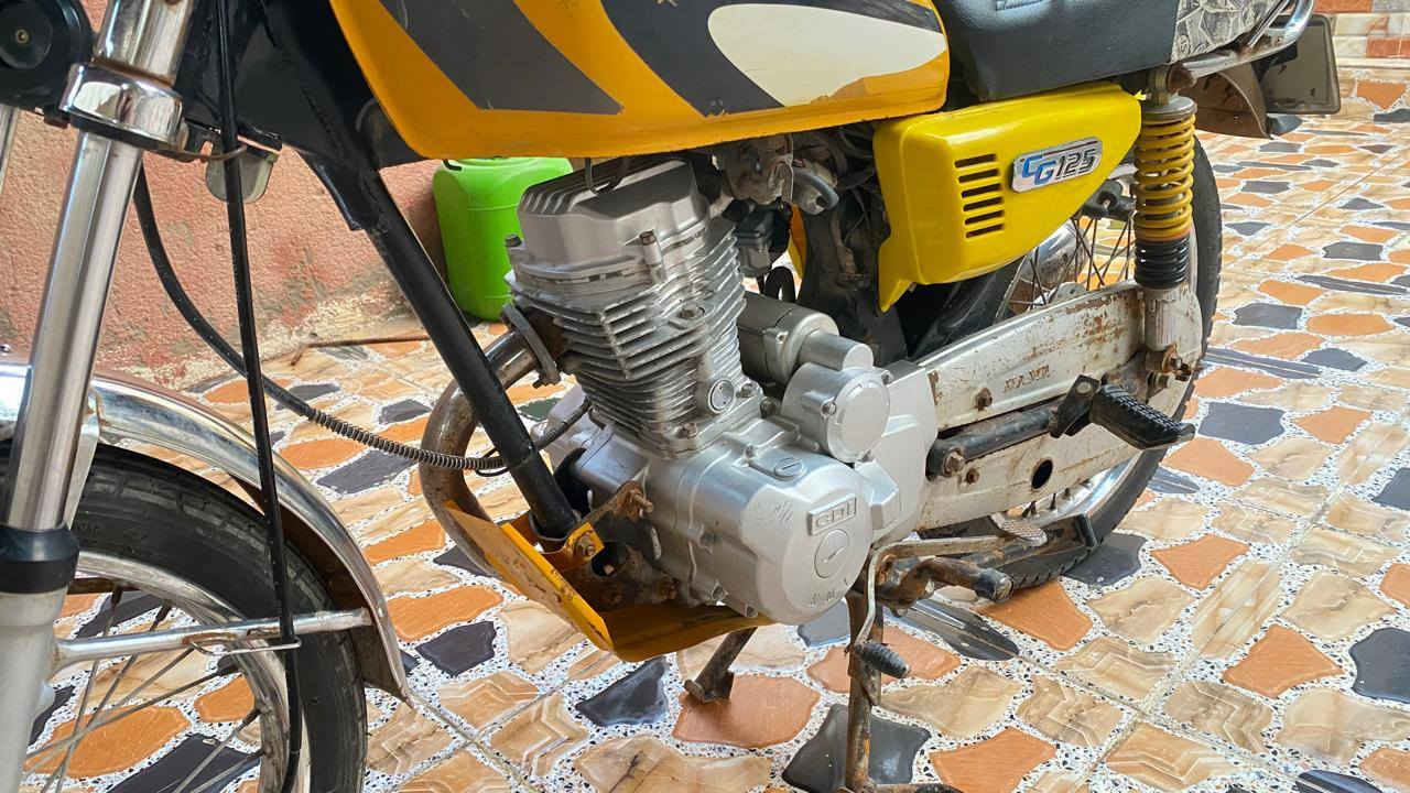 السلام وعليكم اعيد النشر سبب الوعود الكاذبه دراجه رقم وسنوية بسمي دراجه خير من الله كلشي ما بيها السعر مليون 600 شراي يتفضل خاص ***********
