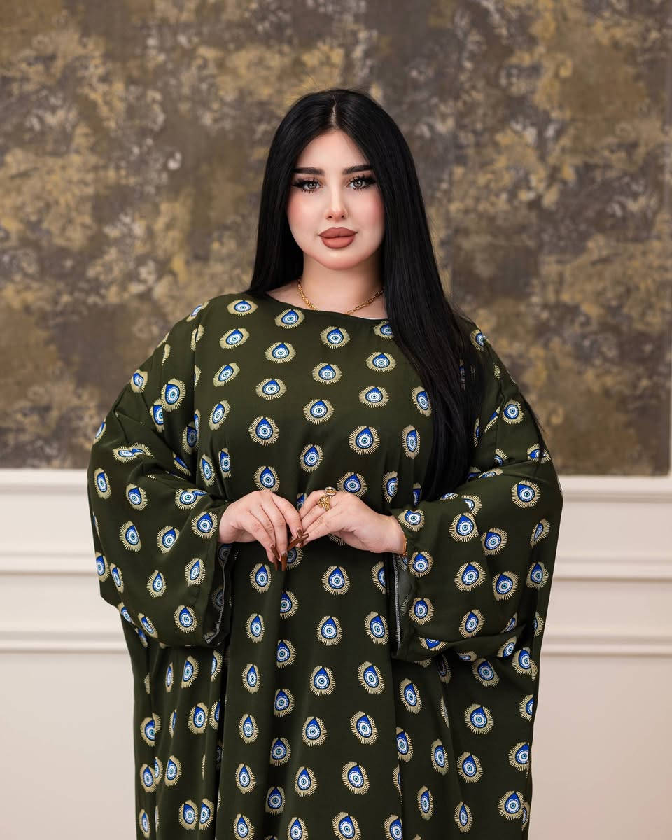 بسم الله الرحمن الرحيم 

اللهم صل وسلم على نبينا محمد وآل محمد 

عباية هاڤ

 خامة ماء الذهب ثقيل

يلبس جميع القياسات 
توصيل جميع المحافظات مجاني للحجز واتساب🦋 👇🏻.
💗🌸💗🌸.  ***********
