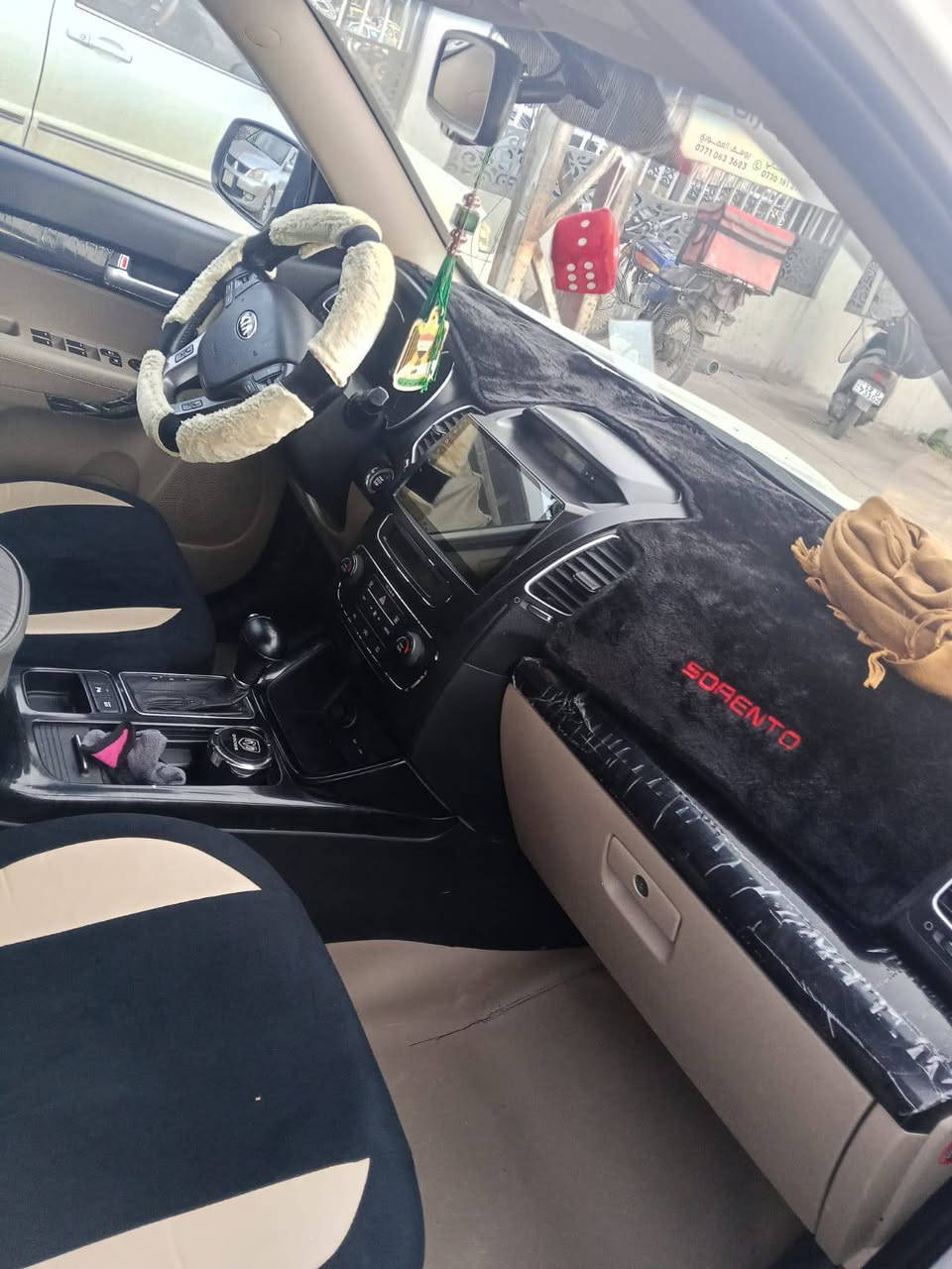 السلام عليكم 
سورينتو خليجي 
موديل 2015
رقم اربيل هزه جديده 
بدون صبغ بينها تعديل بارد بالبوند 
الباقي مكفوله كفاله عامه 
السعر 180بيها مجال 
شرط التحويل
العنوان.#مكتب_ريسان_لبيع_وشراء_السيارات (#موصل_الجانب_الايمن_حي17تموز_سايدين_الاقتصادين_مقابل_قطاع_الربيع) 
#اوقات_العمل⏲️ موجودين بالمكتب من ساعه10صباحاً الى الساعه 9مساءً 
ملاحظه يرجى الاتصال من الساعه العاشره  صباحاً الى الساعه العاشره مساءً 
للاتصال
📱***********
📱***********
#مكتب_ريسان
