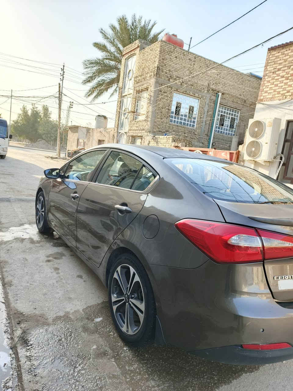 السلام عليكم
سيراتو موديل 2013 مكفولة كفالة عامة 
فول مواصفات عدا الفتحة والبصمة 
تحكم ستيرن اشاير مري لد امامي خلفي مري شفط ...
السعر : $110 وبيها مجال بسيط 
ولمعرفة باقي التفاصيل الاتصال على الرقم 

‏‪***********‬‏
