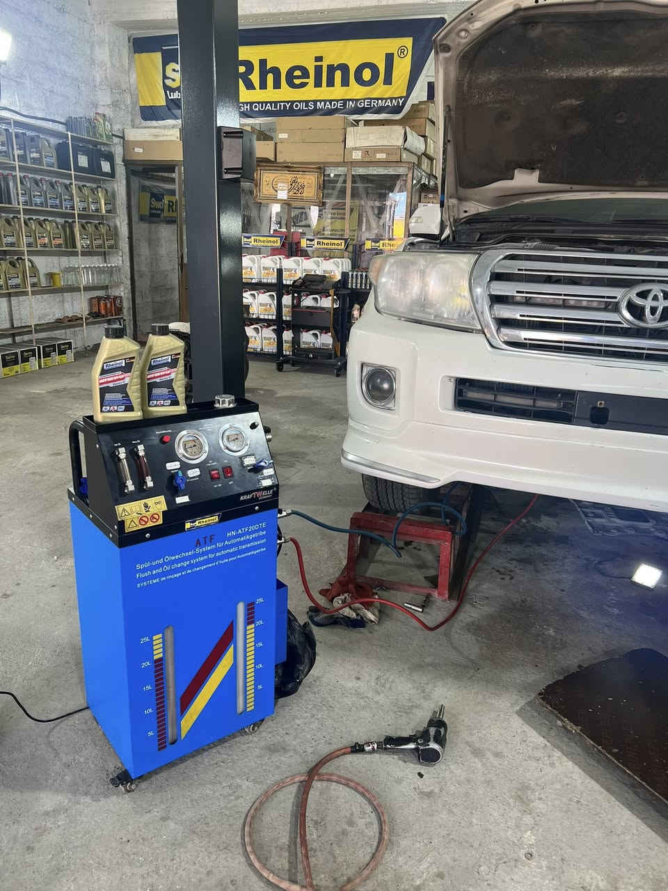 من ورشة
تصليح وفحص السيارات بالكومبيوتر 
تبديل وسحب وغسل دهن الكير بلجهاز كيرترونيك
اكيد زيت من وكالتنه Rheinol الألماني 🇩🇪 WS  lV
رقم مطابق موصى للكير ATFالياباني 
عنوان كركوك حي صناعي جنوبي خلف محطة بنزين الشهيد 
سايدين رئيسي مقابيل شريكة حدادة الحدباء 
*********** & ***********
