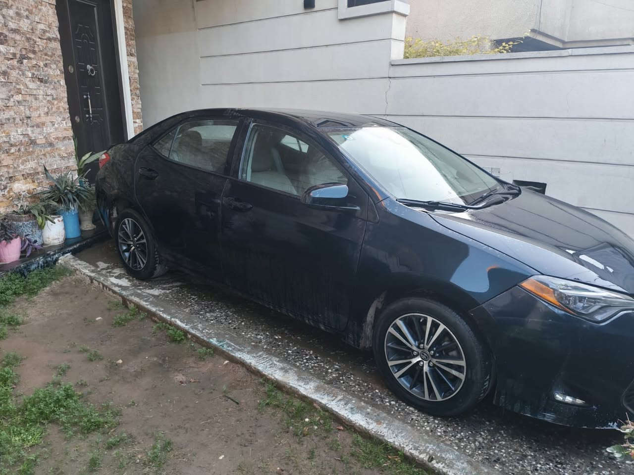 السلام عليكم بيع مستعجل كورلا IV مواصفات LE بيها خمس قطع ابيع حزام كير مكينة شواصي كفالة السياره سنوية جديده ورقم انكليزي جديد وهزه جديده ياسمي السياره السعر المطلوب ١١٠ 
للتواصل
***********
