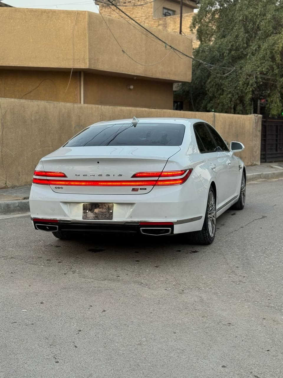 جنسس g90 2021
سلام عليكم جنسس g90 للبيع 
فول مواصفات للاخير 
V8 
6كامرات رقم بغداد 
صور الحادث بلمنشور 
ماشية ١٠٠ الف كيلو متر 
للبيع او مراوس برانج موديل 2018 وفوك 
*********** واتساب فقط
