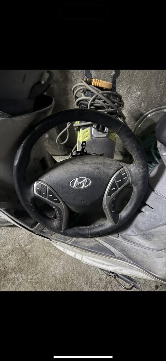 سلام عليكم
يوجد جميع انواع الشريط الستيرن الكوري 

دركه ستيرن معه التحكمال ول ارباك النتره مضلع امريكي السعر ٧٠ الف 

دركه النتره مضلع بدون ايرباك تحكمات امريكي ٤٥ الف 

دركه النتره ٢٠١٠ معه التحكمات ول ايرباك ٥٠ 

دركه سوناته مضلع معه اليرباك ٥٠ الف 

مكاني بغداد مشتل مقابيل حمام الفندي 
يوجد توصيل جميع المحافضات العراق ٥ الف 
*********** ☎️📱
موجود من ال٥ العصر الى ١٢ بليل
