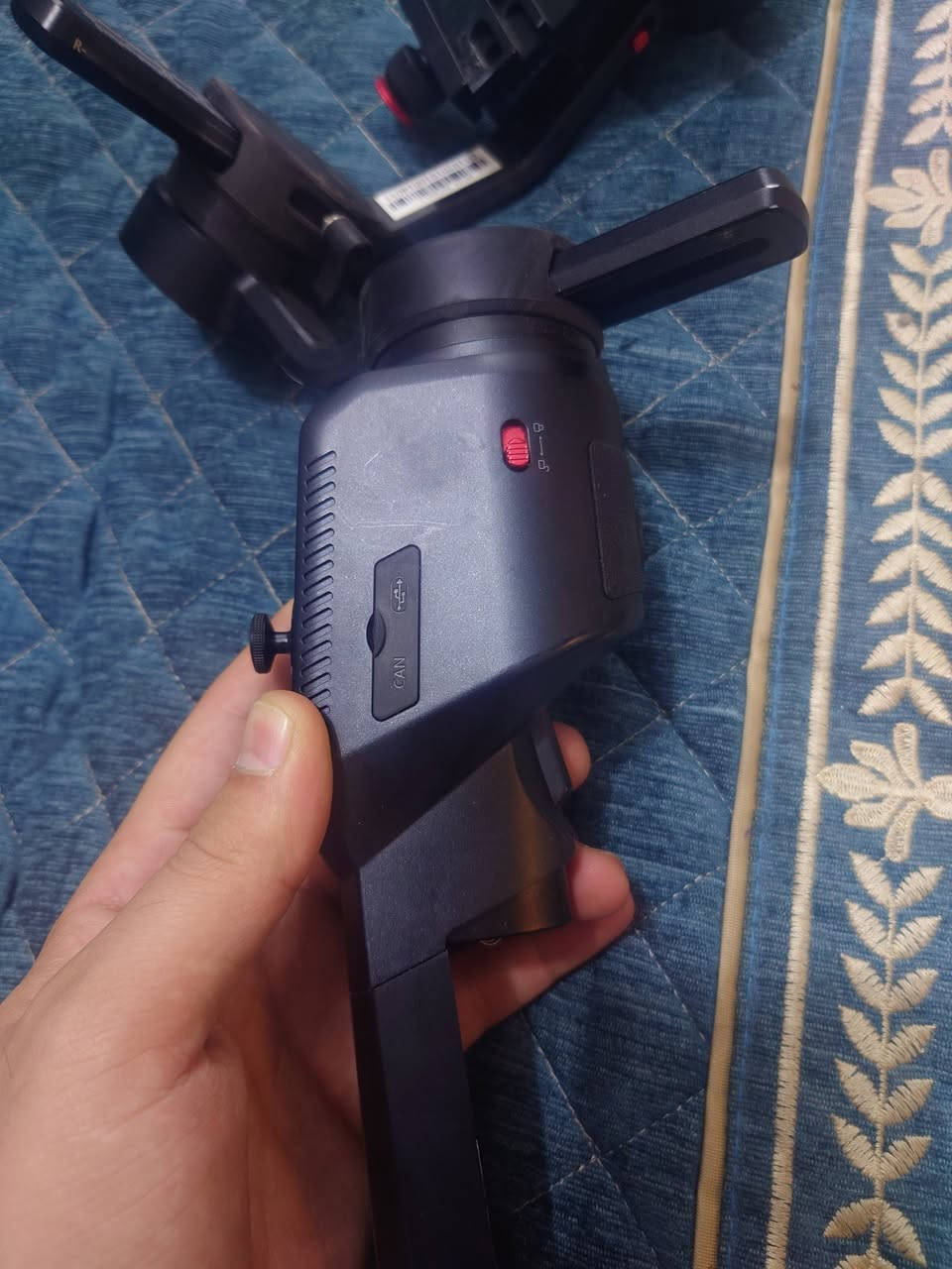 السلام عليكم
بدون باتري 
فحم


**إذا كنت صاحب هذا الإعلان وتريد حذفه لأي سبب، رجاءا أرسل رسالة إلى الدعم الفني**