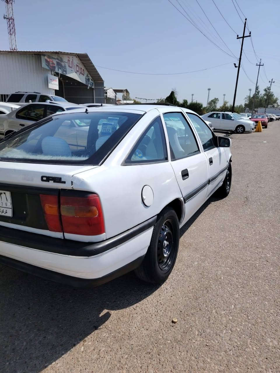 اوبل فكترا موديل 1991 حجم 18 قايش عريض باور استيرن لون أبيض كير عادي سنويا مشروع وطني لغايه 2028 كوبون بانزين موجود شرط تحويل كير محرك صدر كهربائيات كله بل شرط سياره بدون ضربه فقط صبغ 3 قطع اثر شخط + هلالات والباقي مكفوله سياره جاهز من كل شي سعر 37 شراي خابر على رقم ***********. كركوك, العراق

