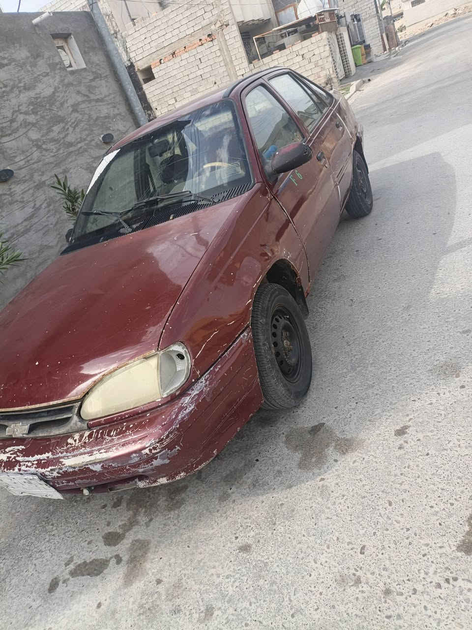 السلام عليكم
للبيع دايو لمنس 1994 
رقم ديالئ سنويه نافذه تحويل ثاني يوم 
صدر امامي خلفي جديد 
كير ومكينه كفاله سياره حلوه مال بيت 
كهربائيات شغاله ..عنواني ديالى بلدروز السعر 16وبيها مجال قليل جداا ***********
