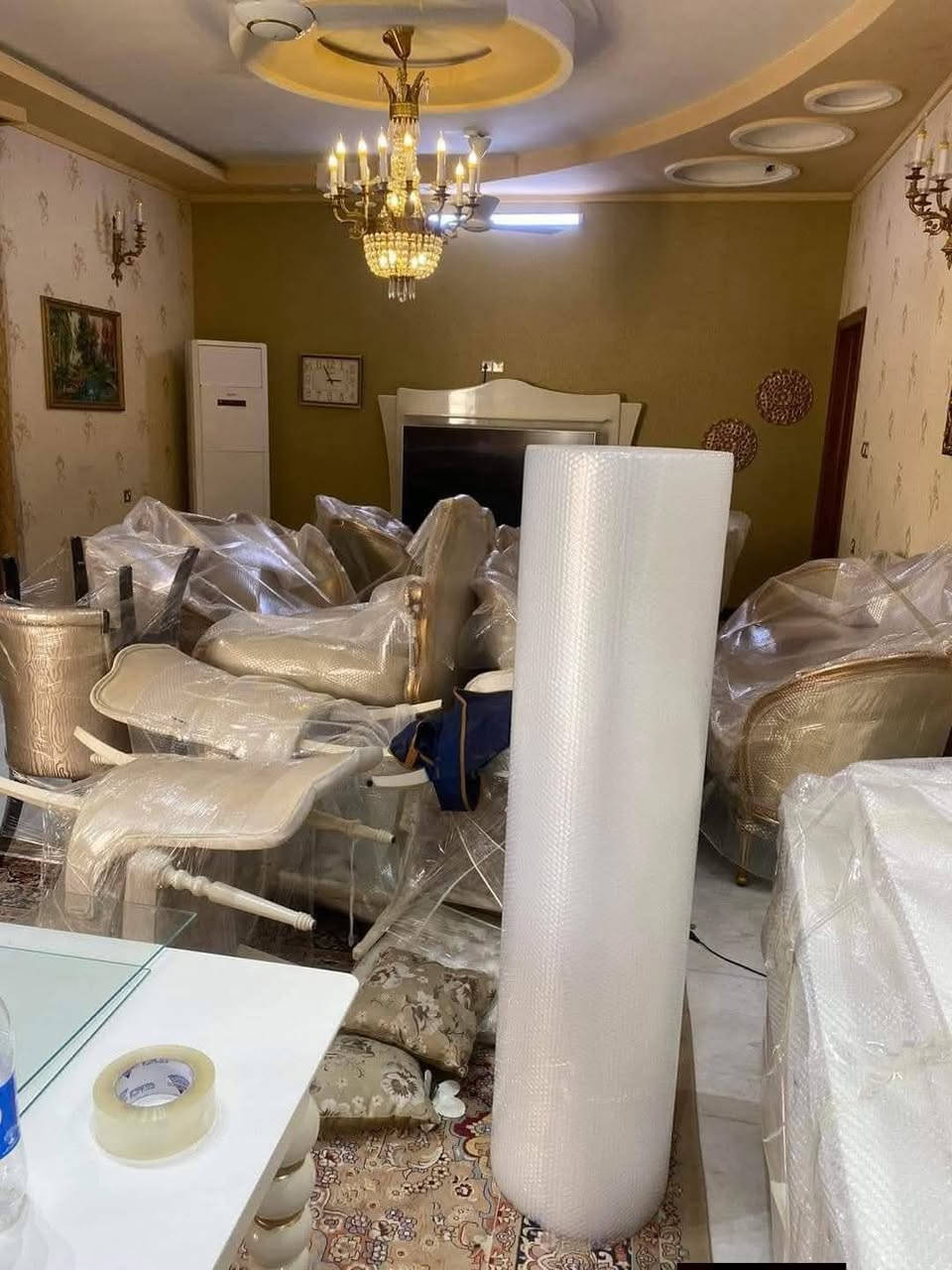 🚚 شركة "الوادي" لنقل الأثاث - رائدون في الدقة والأمان 🚚
​هل تبحث عن تجربة نقل خالية من التعب والقلق؟ نحن في شركة القمة نوفر لك أفضل خدمات النقل المتكاملة (داخل وخارج بغداد) وبأعلى مستويات الاحترافية.
✅ كادر مختص: عمالة مدربة على فك وتغليف ونقل الأثاث بكل حرص.
✅ سيارات حديثة: شاحنات مجهزة ومغلقة لحماية أثاثك من الظروف الجوية والطرق.
✅ تغطية شاملة: خدماتنا تمتد لتشمل جميع مناطق بغداد وكافة المحافظات العراقية.
✅ سرعة ودقة: نلتزم بالمواعيد لضمان راحتكم.
​📦 خدماتنا تشمل:
​فك وتركيب غرف النوم والأثاث المكتبي.
​تغليف حراري وفقاعات للحماية من الخدوش والكسر.
​نقل الأجهزة الكهربائية الحساسة بعناية فائقة.
​📞 للتواصل والحجز:
واتساب / اتصال:
📱 ***********
📱 ***********
​📍 القمة.. نصل إليكم أينما كنتم، داخل أو خارج بغداد!
