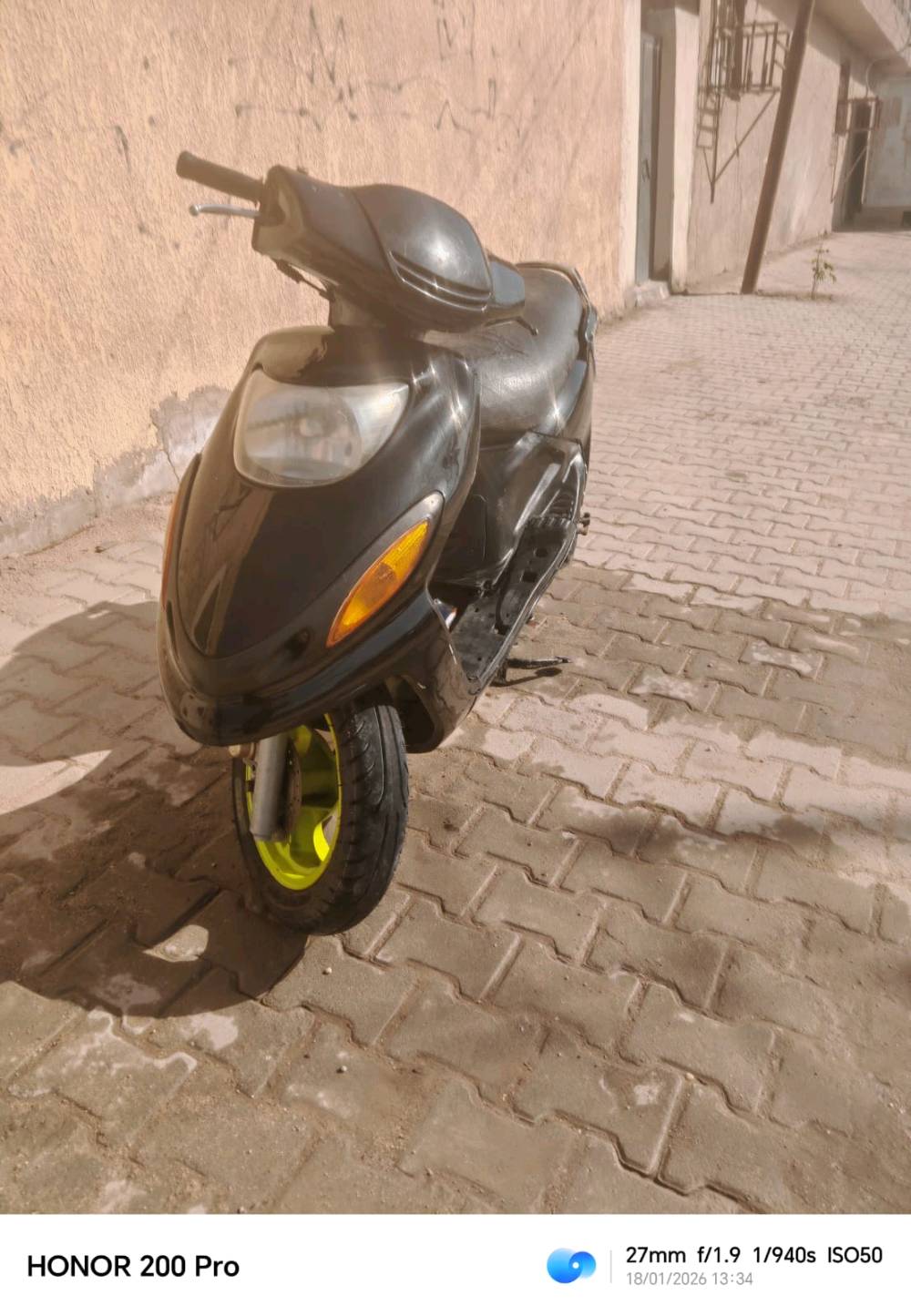 السلام عليكم دراجه دولفين محرك جديد تايرات جديد كهربائي جديد دراجه نضيفه احلا من الصور مابيه اي نقص هذا رقمي (+964 781 484 6633)