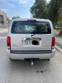 جيب نيترو 2011وارد امريكي حادث طخه بالجاملغ والبنيد السياره جديده جداً...