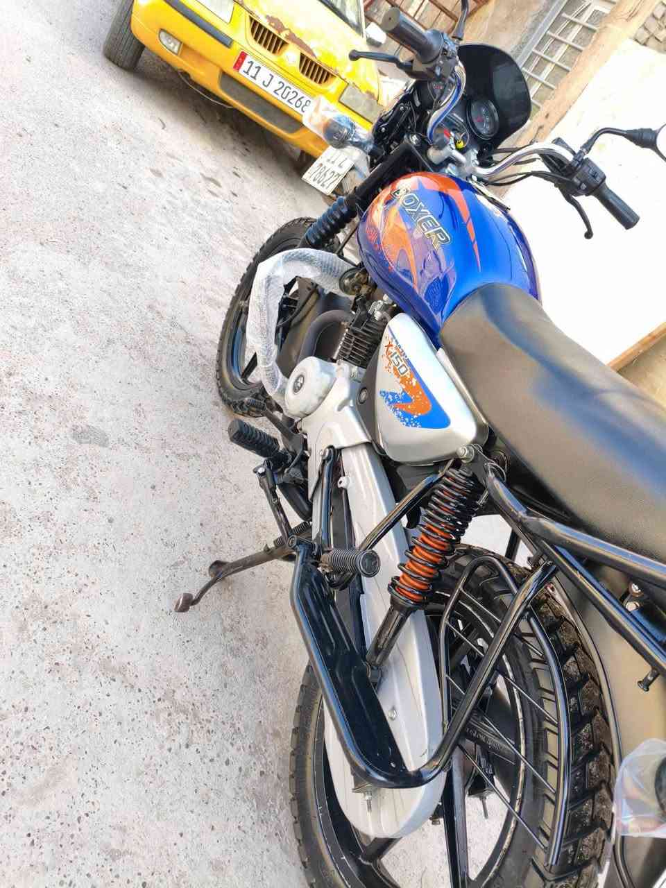 بوكسرالسعر 1500  موديل 23 مكفوله مرقم بسمي تحويل ثاني يوم دراجه مكفوله دهن ليكي مولي ومابيهه اي نقص جيب فيتر وفحص ماشيه 19 الف حقيقي *********** بي واتساب غير متوجد على فيس
