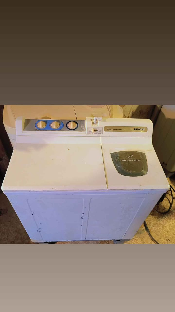 اهلا وسهلا 
غسالات ملابس حوضين مستخدم نظيف جدا 

شغالة ونظيفة وجاهزه علئ الفحص وبيها ضمان ١٦ يوم السعر ٧٥ 

العنوان الكوفة شارع المعمل قرب صورة الوائلي *********** ابو فهد النجف, العراق
