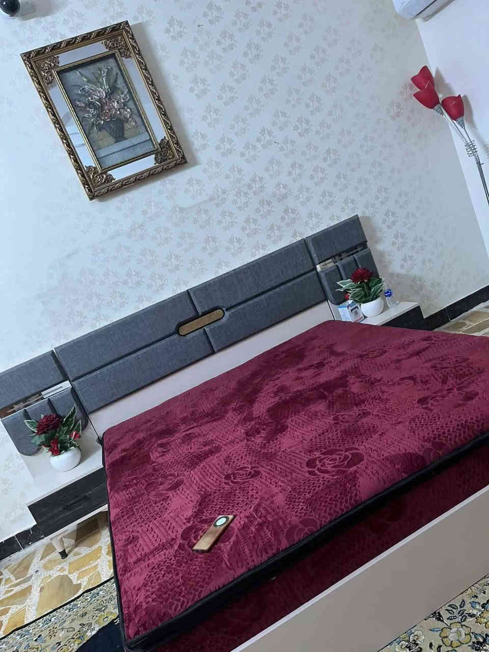 للبيع غرفه تركي قطع 7 سعر 750 زوليه 3x5 سعر 75 وعنوان كرمه رقم *********** للإستفسار
