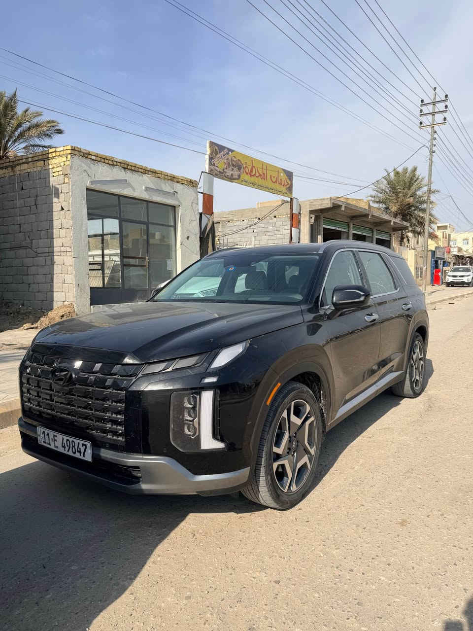 هونداي بلسايد 2023 
فول مواصفات دبل فتحة 
كشنات جلد تدفئة تبريد 
كشنات خلفيه ملكي تدفئة تبريد 
رادارات . كاربلي 
سيارة بيهة بنيد نفسه معمر ومصبوغ وصور الحادث مرفوقة بلصور 
السعر $275 وبيهة مجال 
مكاني ناصرية مركز 
*********** ناصرية, ذي قار
