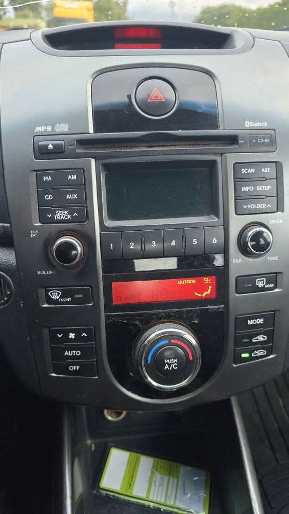 سیراتۆی سپی مودیل2011
مواسفات 2012ناو ڕەش
ئاوێنە ئیشارەت جام کارەبا
سوکان ڤۆلێۆم زۆرجوانە بێ
سارە دووپارچە سبوخە بێ ناوگڕتن سەنەوی تازەیە
گێڕومەکینە بەشەرت تەحویل وغرامە بەشەرت.
*********** كالار, السليمانية
