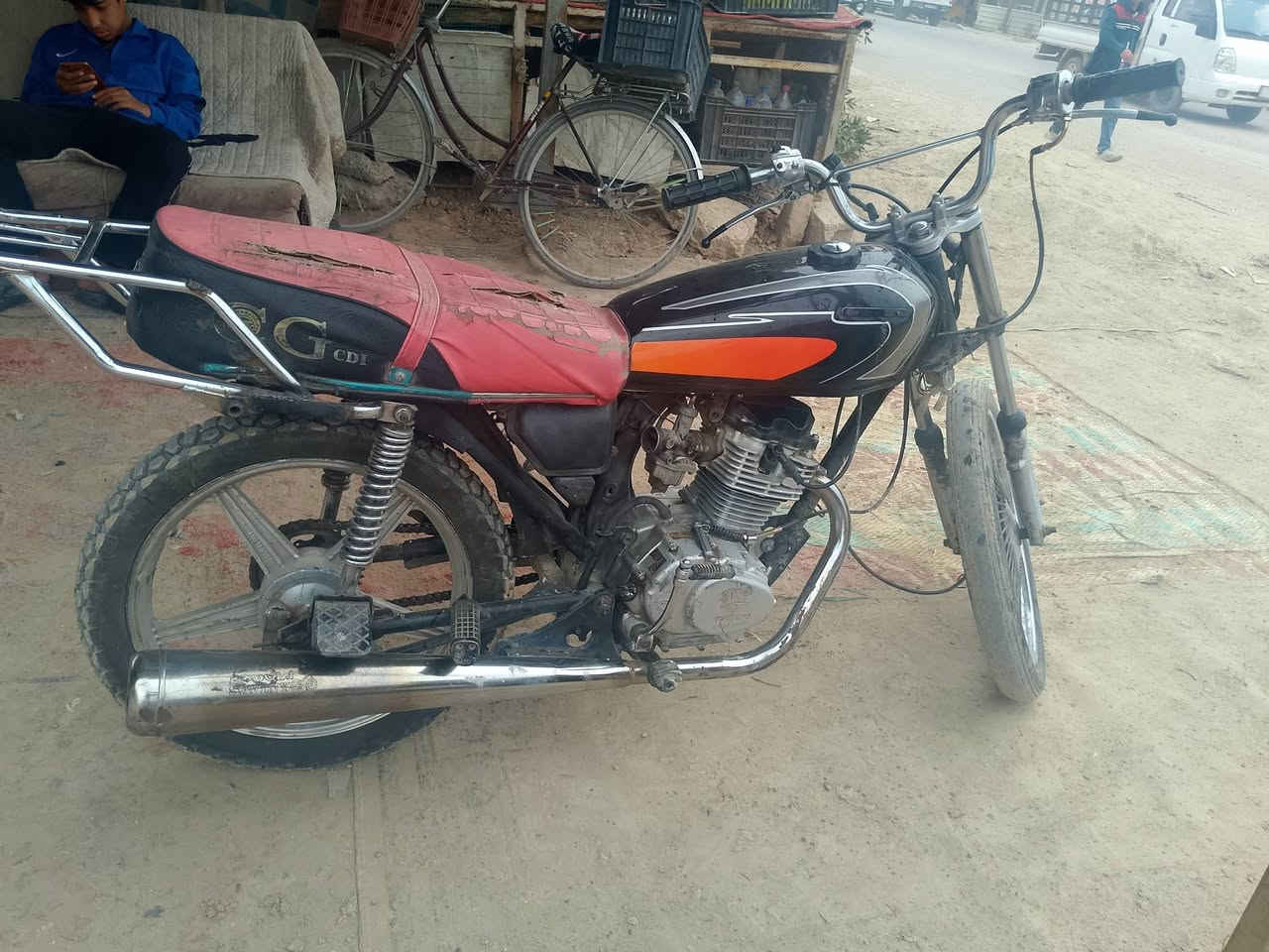 درجة تيكر 4كير شغاله بس كبريتر وصخه سعر 175وبيه مجال تفل عشرين ***********مكان بغداد 
مابيه بريك خلفي
