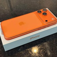 آيفون ١٧ برو ماكس • ٢٥٦ • بطارية ١٠٠٪