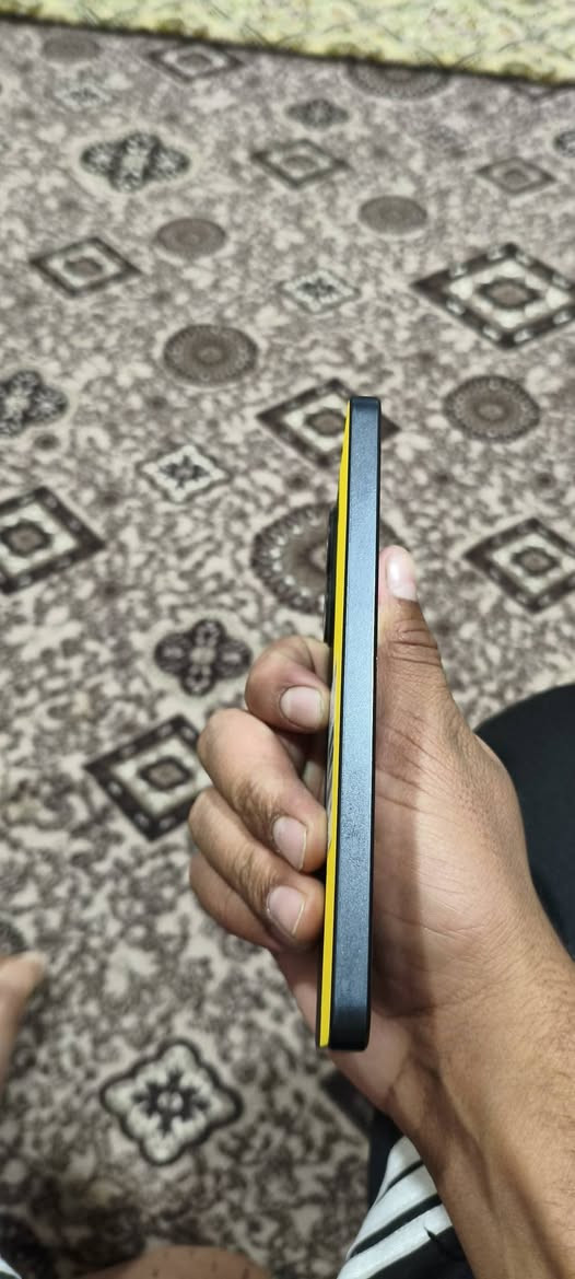 السلام عليكم جهاز بوكو x7برو للبيع مكفول كل أدواته موجوده ماعده الشاحنه عاطله الجهاز جدامك  السعر   440 وبي مجال بصيط الا تصال عل الرقم ***********
