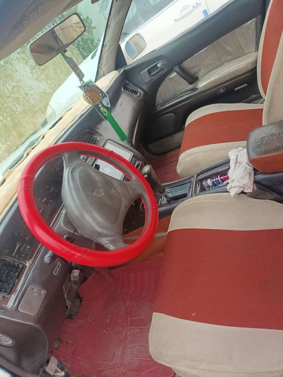 اسلام عليكم 
سياره للبيع كراون بطه موديل 92رقم نجف 
سياره مكفوله من كل عيب كفاله اصوليات وضربه قويه وكص ونقل 
سياره حلوه ونضيفه كير مكينه نضاف لا تأخير ولا تبخير وتجي وتفحص كهربائيات كلها شغاله من الدعاميه للدعاميه تبريد شغال وثلج ب الصيف غرفه نضيفه تخم تأير عربانه الوره جديده صار شهر من شديت وسياره كدامكم شوف العين مكانها بصره السعر 50وبيها مجال *********** بي واتساب ورجا المو شراي لا يتصل
