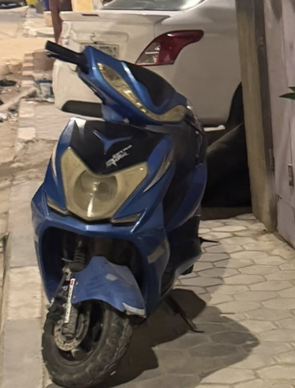 دراجة سكنس للبيع مو شغاله عطل راجس سلف طابك وي مكينه  تصليحها ب 30 الدراجة نظيفة مجفته مرة واحدة سعر 200 
تواصل : ***********
