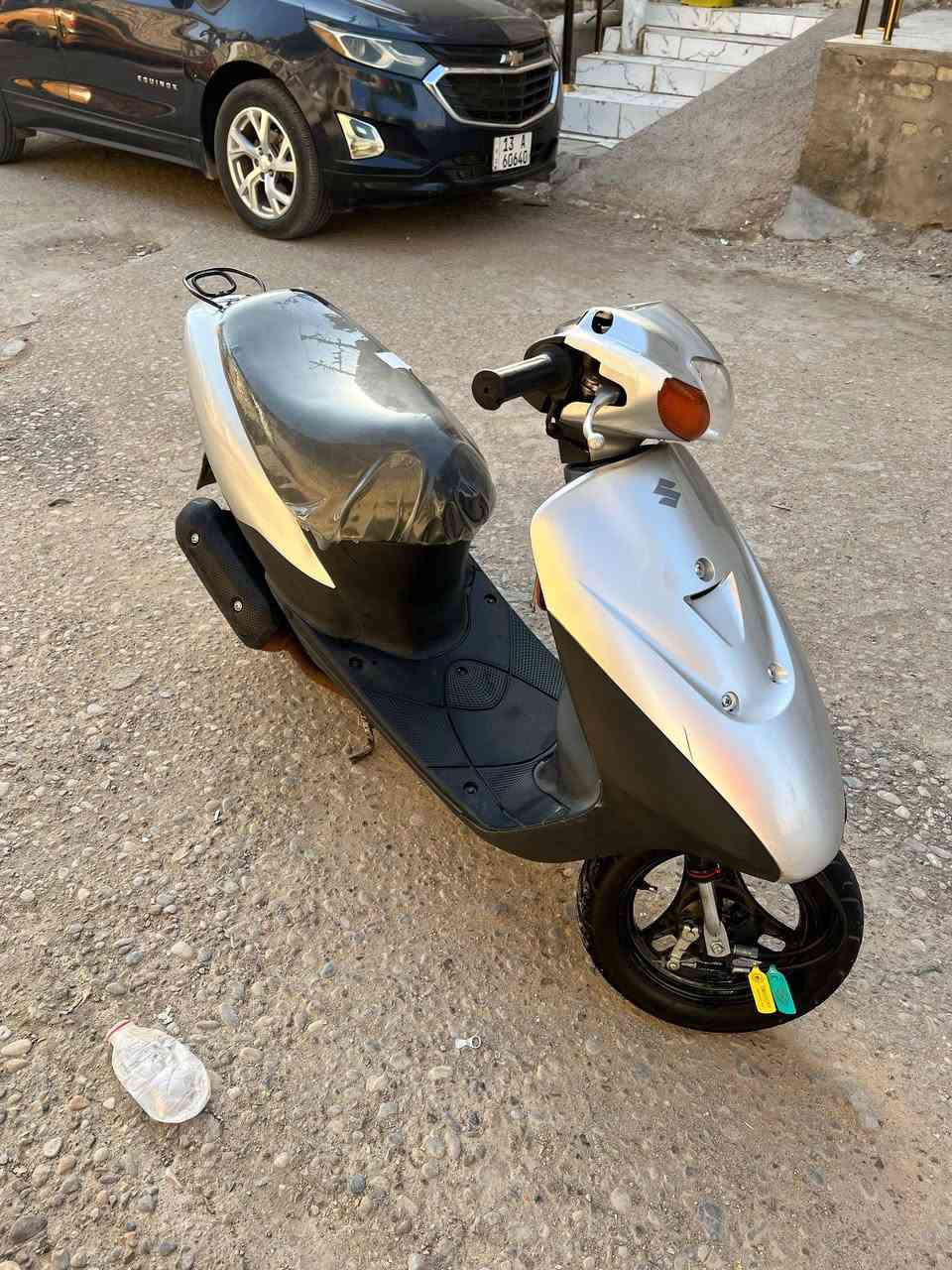 السلام عليكم

دراجه سازوكي 60 رياضي

الدراجه ما مفتوحه

فقط الامور الاستهلاكيه قايش وباقي الاشياء
الدراجه بيه خرز خفاف بيه 7 غرام بيه 3 و بيه 3 خرز 9 غرام الدراجه كلشي شغال بيه سلف اشاير كل الكهربائيات مكفوله صوت الدراجه خير من الله ناعمه بس صوت الرنكات لئن ما مفتوحه 
و دراجه بیه میزه نادره الي هيه قفل بل ستان من تقفل
الجوزه بعد ما تنزل من الاستان
و الدراجه نضيفه ما صاله هواي من طلعت من الوكيل
(9/28) (2025) يعني صاله 8 اشهر تقريباً
سعر = 500 وبيه مجال قليل حك الجيه
***********موجود اتصال و واتساب

