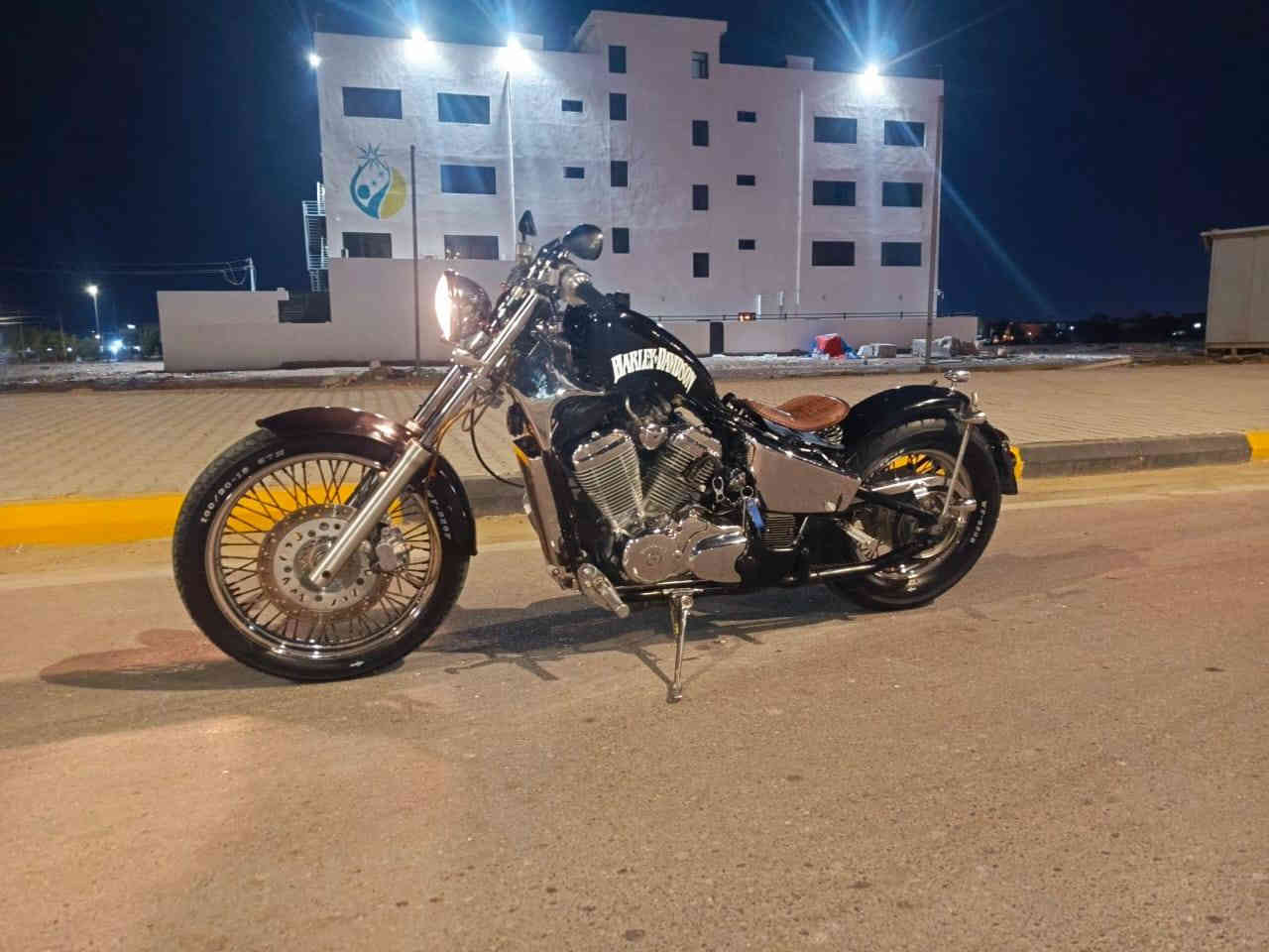 ألسلام عليگم أحبتي.... 🧿💫
...للبيع 💘 
Honda  400cc
قطعه مرتبه  ومكفوله 
 كير مكينه مكفولات .👌💕
دراجه اوراق. اصوليه، ورقم شاصي لبلاد 🛌 ..... دراجه انضف من صور

GOD 🧿❤️
تانكي فايبر گلاص..,💯🔥
عليهه ادامه كامله من كابريتر بلكات من فلاتر بانزيل ودهن وكوله اصلي 🧘‍♂️
ومابيها اي مشاكل الحمد الله 💯
 
السعر مليون و 800 وشراي يدلل 
وبيهه مجال احبتي تامرون.،❤️‍🔥
مكانهه.  🫀الكوت الحبيبه
 . وصاحبهه يوصلها الكم للمحافضات القريبه منه ،🫀
الهاتف .. *********** سجاد صاحب الدراجه.،
الهاتف .. *********** سيد مهدي للراغب في عرض دراجته
