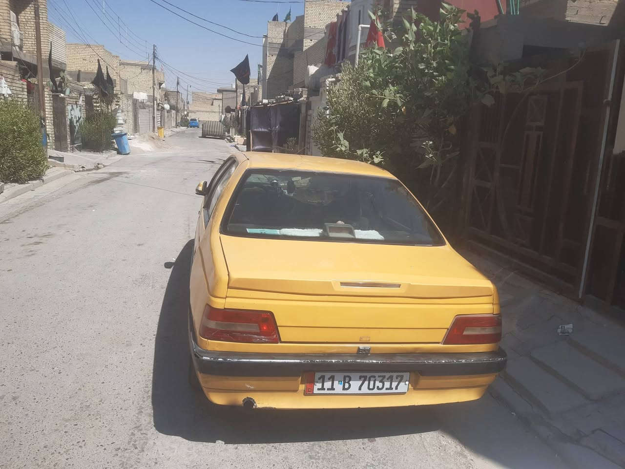 السلام عليكم بيجو ٤٠٥ لميس
للبيع مكينة قبل فترة مجفت بس بيهة دخان اول ما اشغل و يكطع صدر كير نضيف تبريد شغال  كهربائيات بلادية مصفرة هيئة وغرامات غرفة نضيفة  رقم بغداد ألماني بسمي مكاني بغداد رئاسة العبيدي تحويل ثاني يوم 
سعر ٣٢ وبيهة مجال شي قليل 
***********
