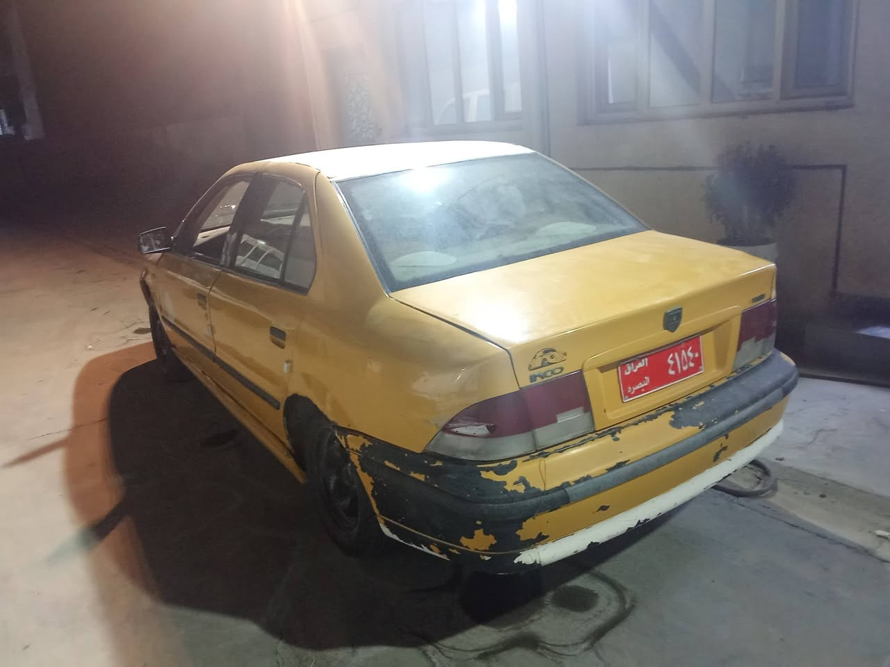 السلام عليكم 
سمند للبيع رقم صدامي  موديل 2011  مكينه وكير خير من الله  وتخم تاير جديد راعيها ماندله اكفلك سرقه وعشائر 
سعرها 15 وبيها مجال 
كربلاء  سيد الاوصياء 
***********
