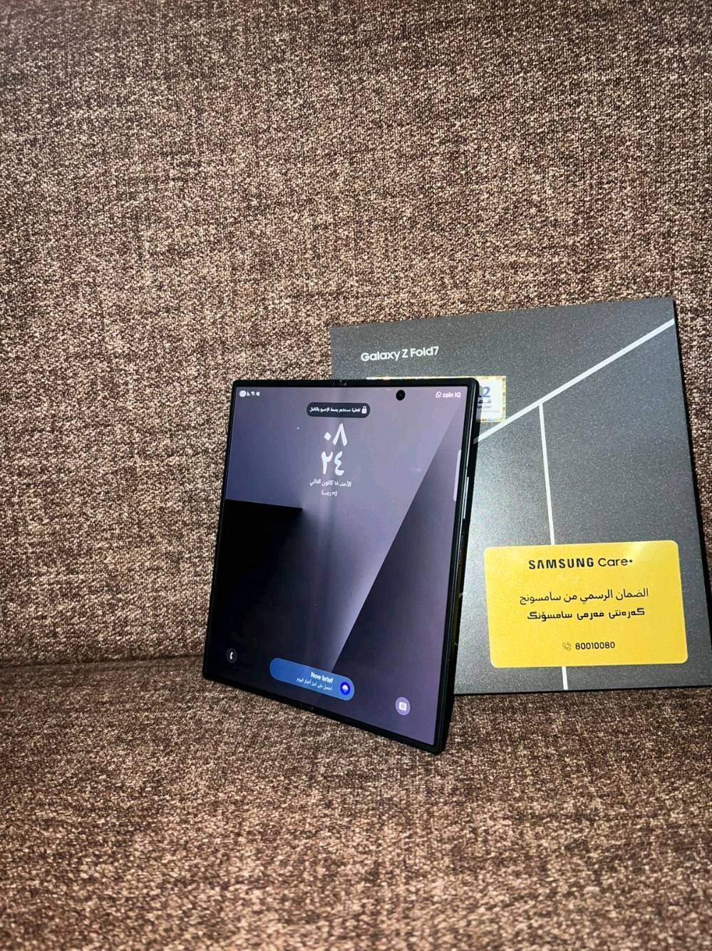 سامسونج الجديد القابل للطوي Galaxy Z Fold 7, الجهاز شبه جديد وبحالة الوكالة تماماً.
مدة الاستخدام الفعلية: شهرين فقط.
الحالة الخارجية: نظافة 100%، خالي من أي شخط أو خدش (لا بالبدن ولا بالشاشات).
الحالة التقنية: الجهاز يعمل بكفاءة تامة، المفصل (Hinge) يفتح 180 درجة بسلاسة تامة، والشاشة الداخلية بحالة المصنع.
الذاكرة: 256 اجيجابايت.
الرام: 12 جيجابايت.
اللون: اسود .
الضمان: ضمان شركة الرتاج/سامسونج الرسمي).
الملحقات: الكارتون الأصلي موجود