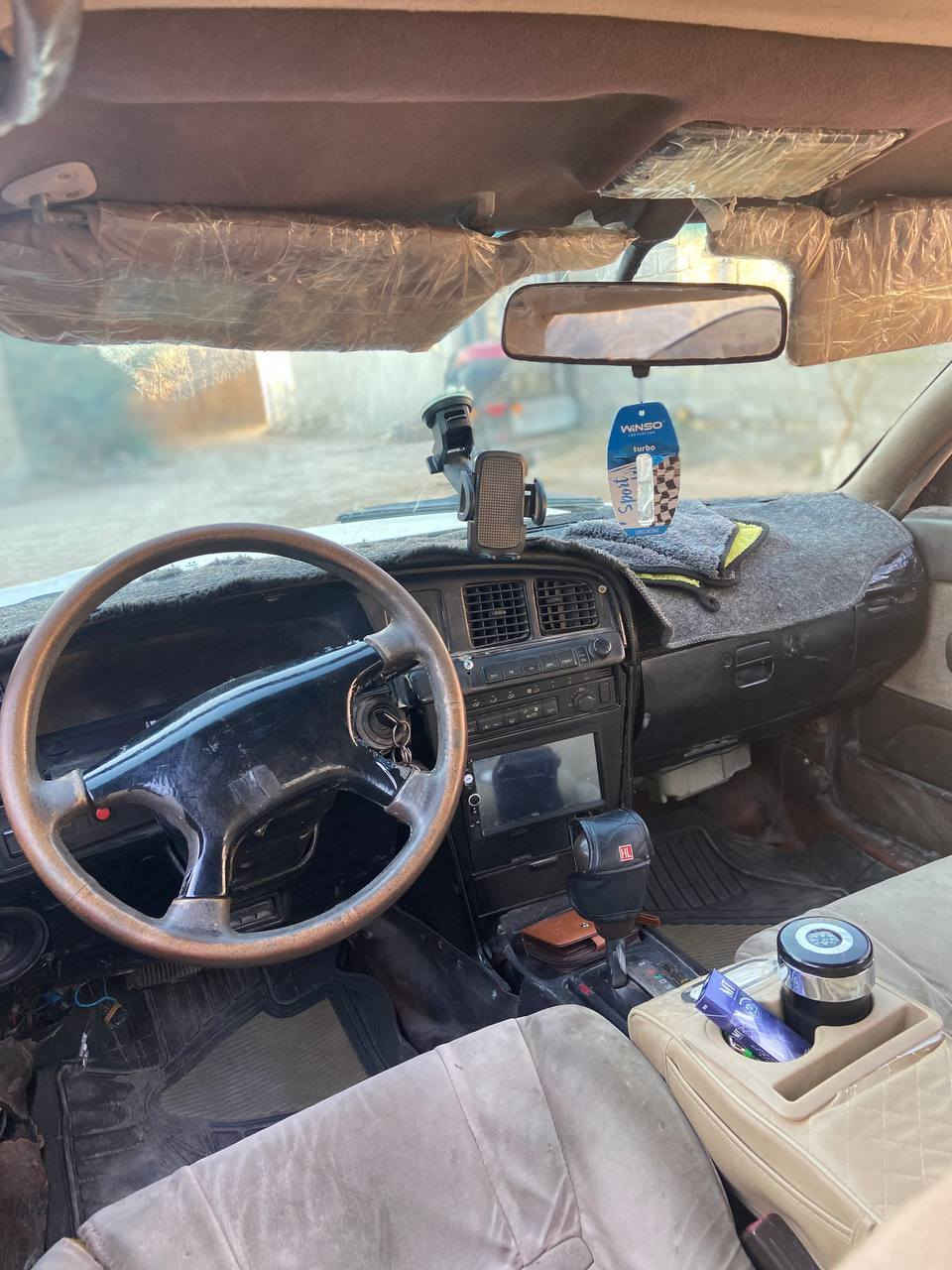 مارك كصيف سنويه منتهي سيارة جاهزة مكفولة من الكص ونقل كير مكينه جاهزه السيارة البدي شوف العين ضربه بيه مكاني بصرة شط العرب***********السعر 35وبيه مجال قليل
