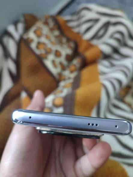 ريدمي نوت 14 برو بلس 5G
رام 12+12 غيغابايت
ذاكرة داخلية 512 غيغابايت
شريحتين (Dual SIM)
الشاحن 120 واط (مال كارتون ويا)
 ونسبة النظافة %100(شط)
🔋 بطارية 100%

***********

السعر: 400 وبي مجال
