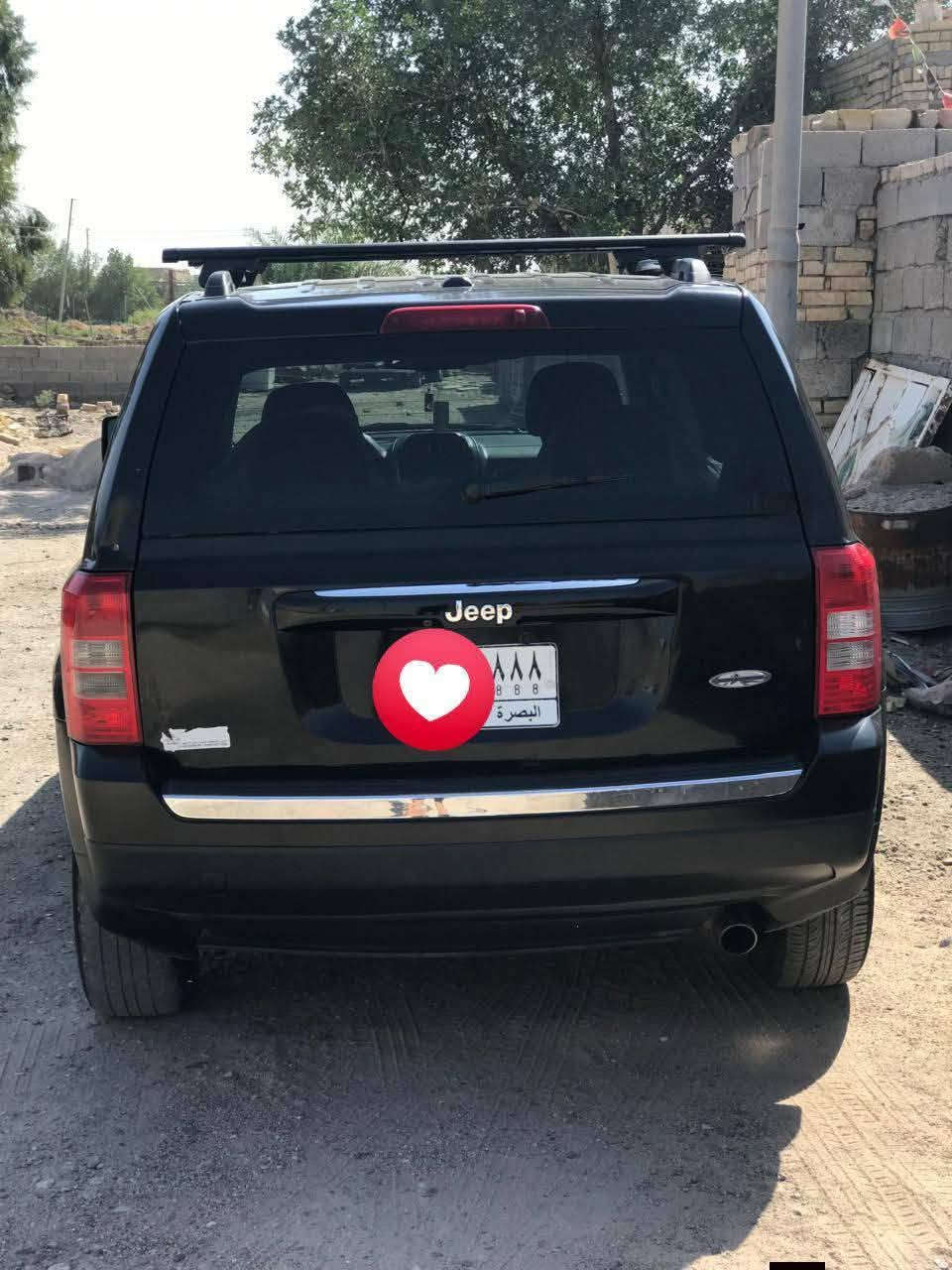سلام عليكم جيب باتريوت البيع موديل 2017ارقم بصره السعر 107وبيه مجال
كشنات جلد +كشنات كهربائيه 
تحكم ستيرن 
تشغيل عن بعد 
فتحه سقف 
شاشه قلاب بلاديه 
محرك 2000
وارد امريكا مثل ما موضح بالصور باب الجنطه الخلفي 
الاستفسار ***********
/////////////***********
