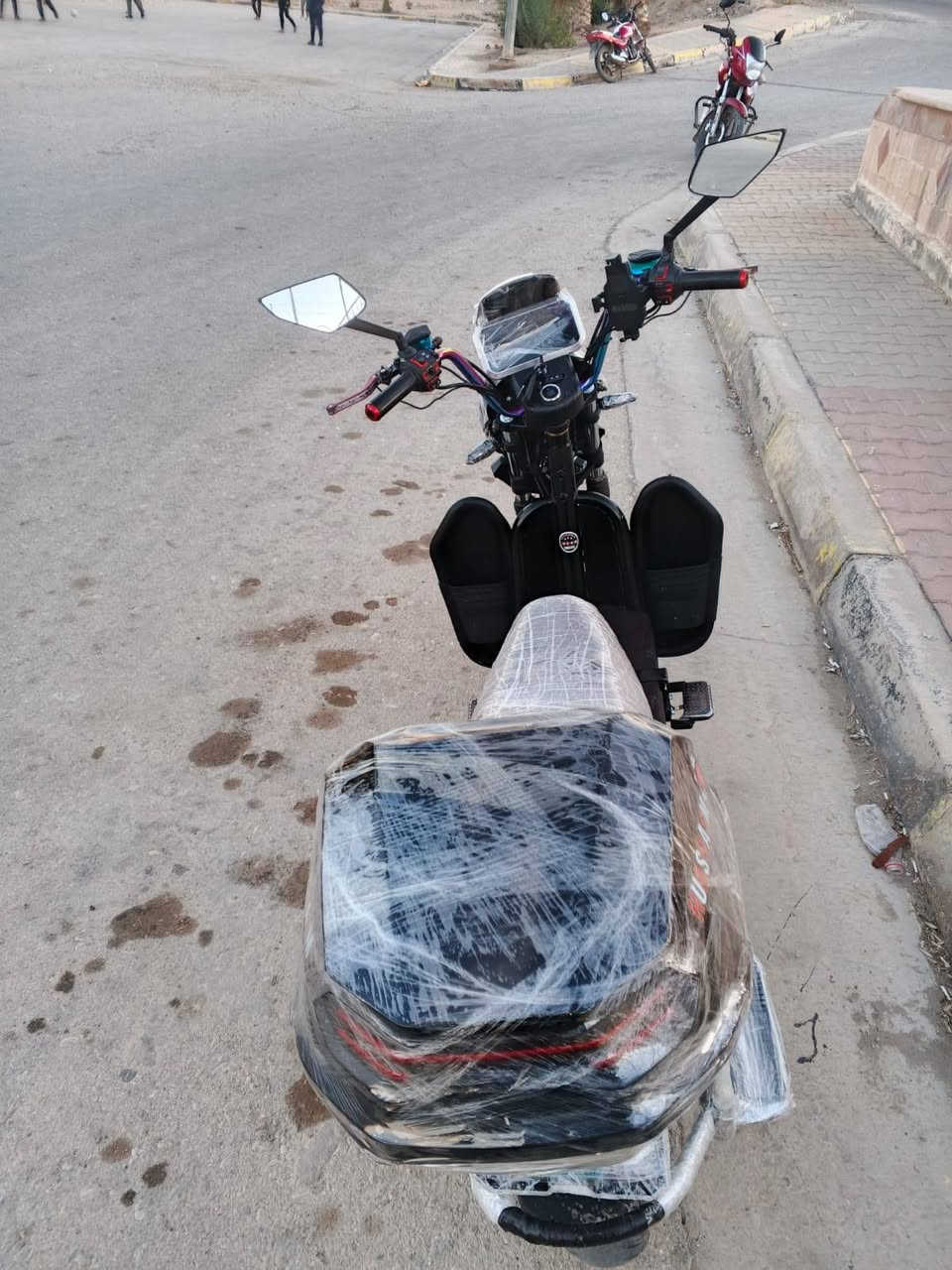 مكلف بلنشر
ماطور هيوشه موديل 2026

مستخدم اقل من شهرين بعدو جديد 

كامل مواصفات 

اي عطل ما بي 

السعر 800وبي مجال 

المكان حديثه حقلانيه 

الرقم ***********
