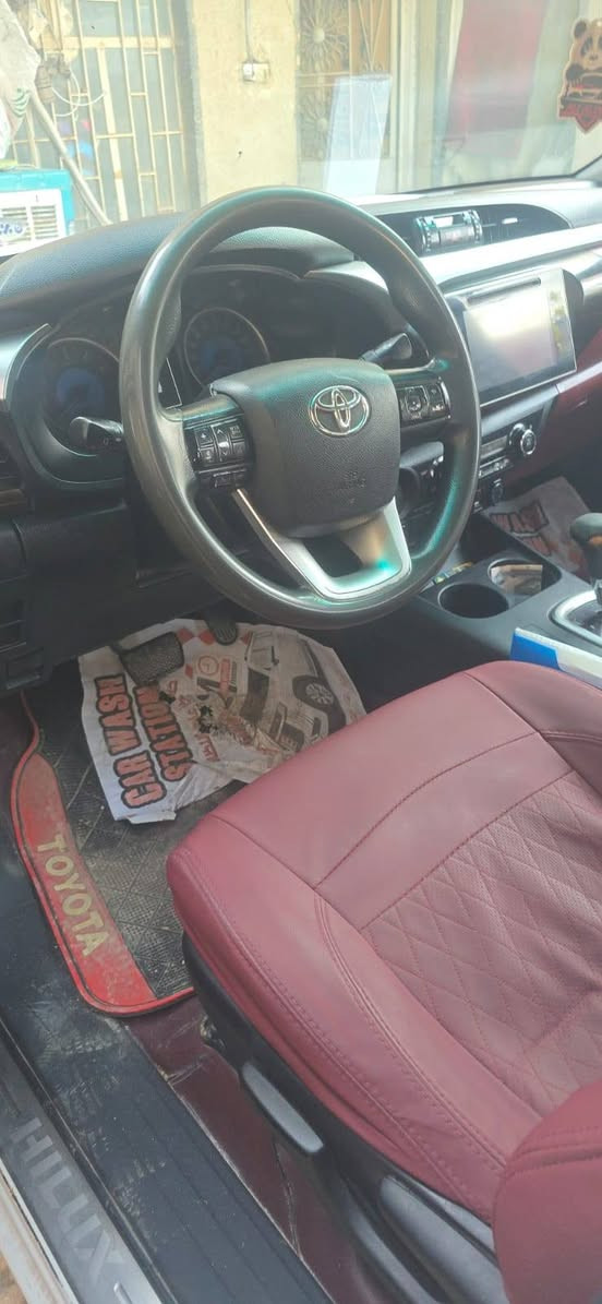 سلام عليكم بيك اب موديل 18 ناصي كويتي اوتماتيك تبريد قطعتين سياره بيه بارد اماكن محدده رقم بغداد بأسمي تحويل مباشر ماشيه 224 قابل لزياده سياره مامشتغله شركات أبد تحكم ستيرن جهتين  سعر 255 وبيه مجال 
غير متواجد ع الفيس 
الهاتف ***********
