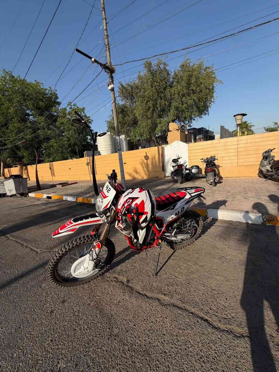 CRX محرك 350
مديل 25 دراجه نضيفه جداً ماشيه 5000 مفوله شلعه وبطناش وصوت رعيد مابيه اي نقص ماعدا الدشبول عطلان ،خمس نمر السعر مليون ونص وبيه مجال للشراي تواصل ***********
