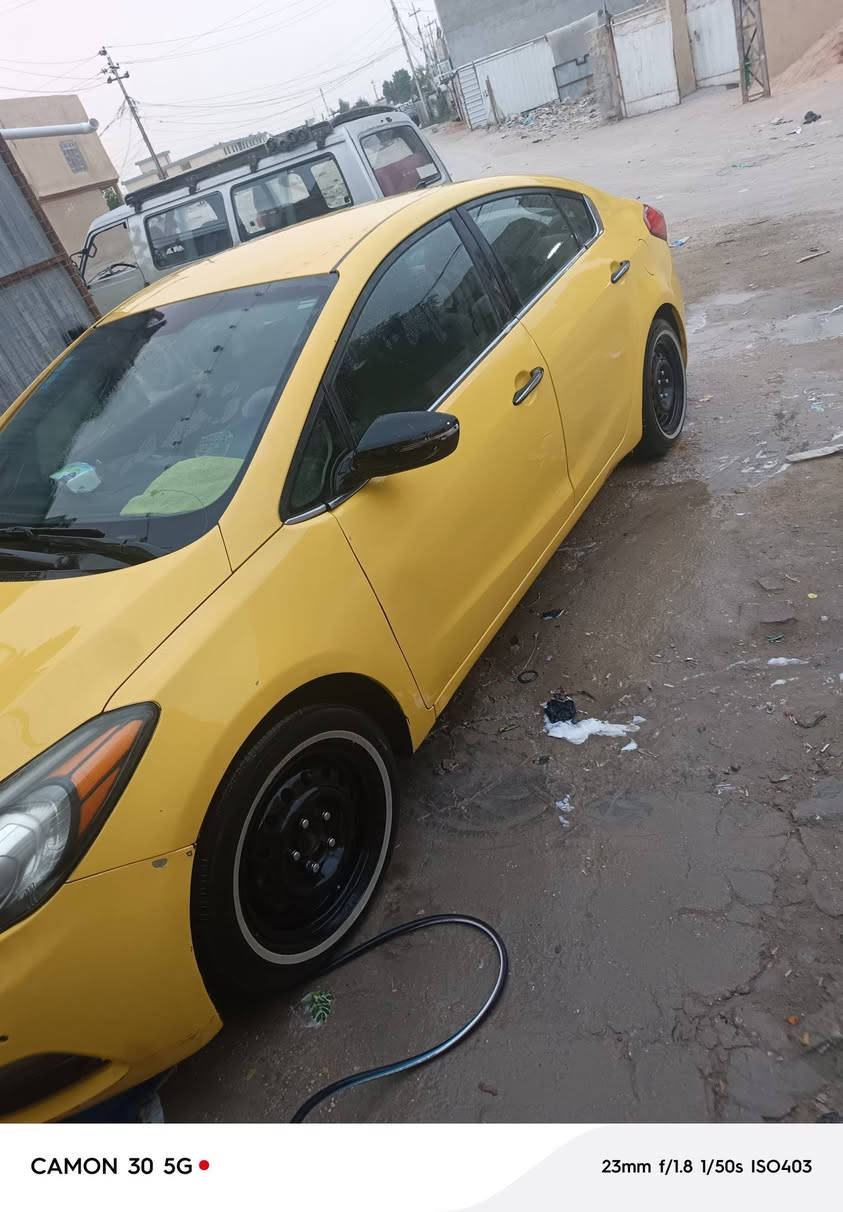 سلام عليكم للبيع فورتي 2015 رقم بغداد نكليزي ابسمي تحويل ثاني يوم مصفره ربع ماذب عليه حادثه باب صدر مال العبري تبديل بدون دواخل واي قطعه بعد مابيه تبديل كله ليبل واحد تبريد تدفئة كهربايات كله شغاله قبل 15 يوم تبديل تخم تاير خطه محرك 2000اجي اي اتي بدايه خيط بخار ضعيف كلش بدون تنقيص كير مكفول مكان سياره كربلاء رقم الهاتف اي سوال عدك انتصل وبخدمتك *********** السعر 108وبيه مجال كلش بسيط ميعجبك اخي الكريم عبر المنشور بكلامك راقي
