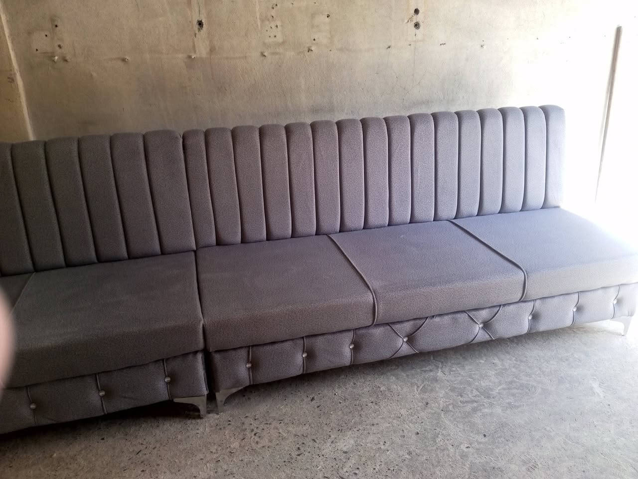 ديوان جديد خشب عراقي درجه اوله ثقيله 10, امتار ***********
