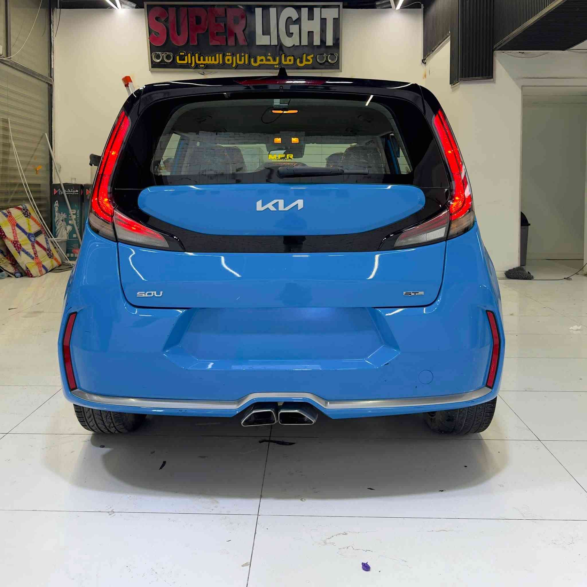 KIA SOUL  2023
وارد امريكي 
تو كلر
ماشيه 65,000km 
مرقم بغداد مكانها بغداد القاهرة 
حادث خلفي قبق جنطه تبديل  وجاملغ خلفي صبغ جهة سايق
بدون اي ايرباك 

كفاله شواصي لغود ايرباكات صدر راديترات كير مكينه 

مواصفات
    محرك 2.0 لتر 4 سلندر
    شاشة وسطية من 8 إلى 10.25
    دعم Apple CarPlay و Android Auto 
    كاميرا خلفية
    نظام المحافظة على المسار والتنبيه من التصادم الأمامي
    مثبت سرعة
    اشاير بل مري 
    بصمه تشغيل عن بعد
     شاحن لاسلكي
      وبعد بيها مواصفات 

السياره مال بيت اني مستوردها على ايدي وكلش نضيفه وصور كدامك داخلها يلمع كشنات صندوك تنتة ارضيات بس بيها طخات خفيفه جاملغ امامي  جهة سايق وجاملغ خلفي عكس سايق لانهو سياره طبكتها بشارع 
وبيها كم شخط مصورهم راسلني ادزلك ياهم 
السياره كلش نظيفه حيل  ما متعوبه ولا مال شغل ولا حته طالع بيها محافظات  تعال افحص وشوف
السعر146$ وبيها مجال بيع مستعجل

رقم:***********
