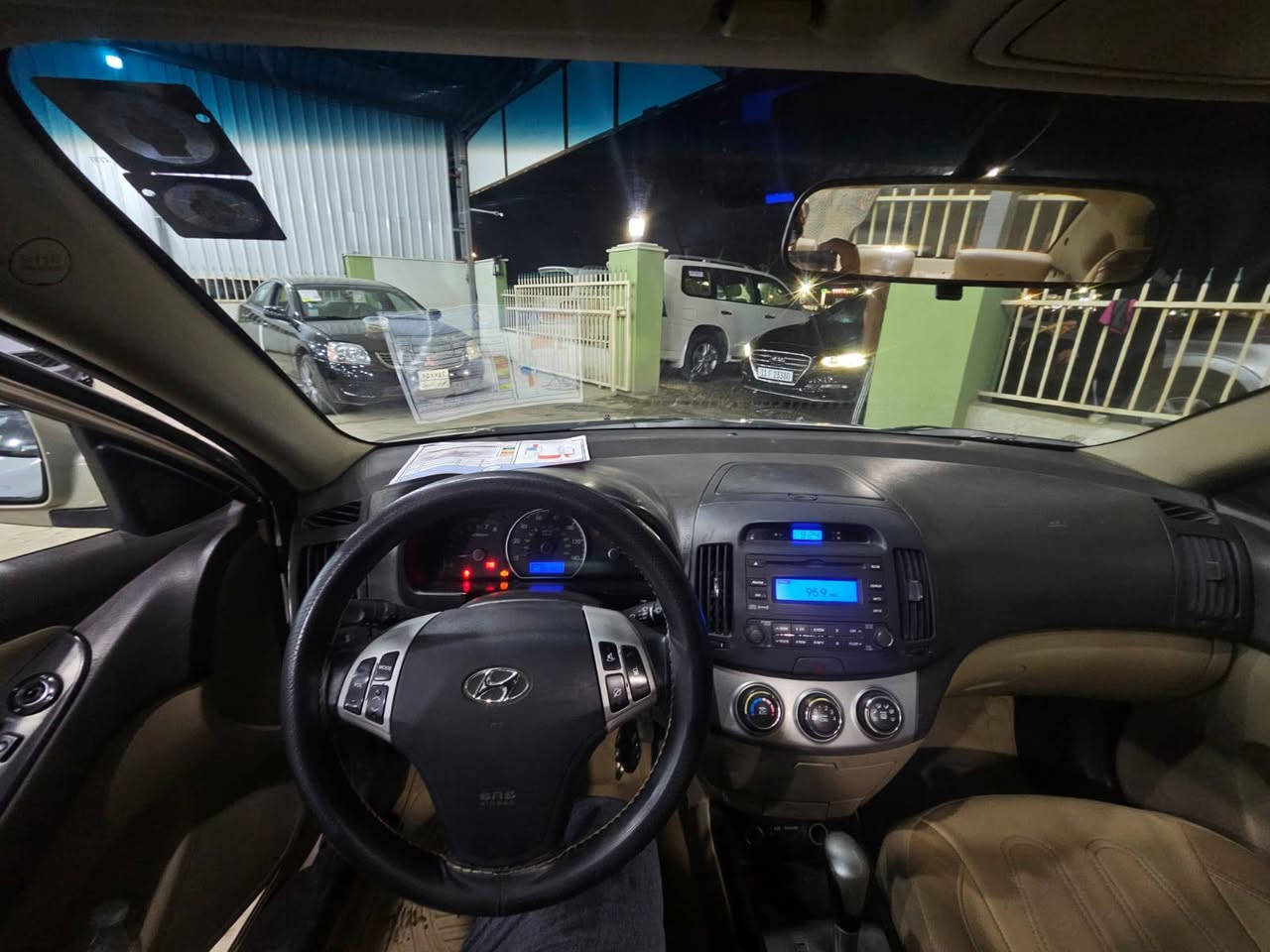 النت2010 وارد امريكي مكينة 2000
رقم ديالى انكليزي باسمي هزه جديده تحويل مباشر
كير مكينة مكفولات 
السعر ١٠٢ وبيها مجال شي بسيط 
***********
