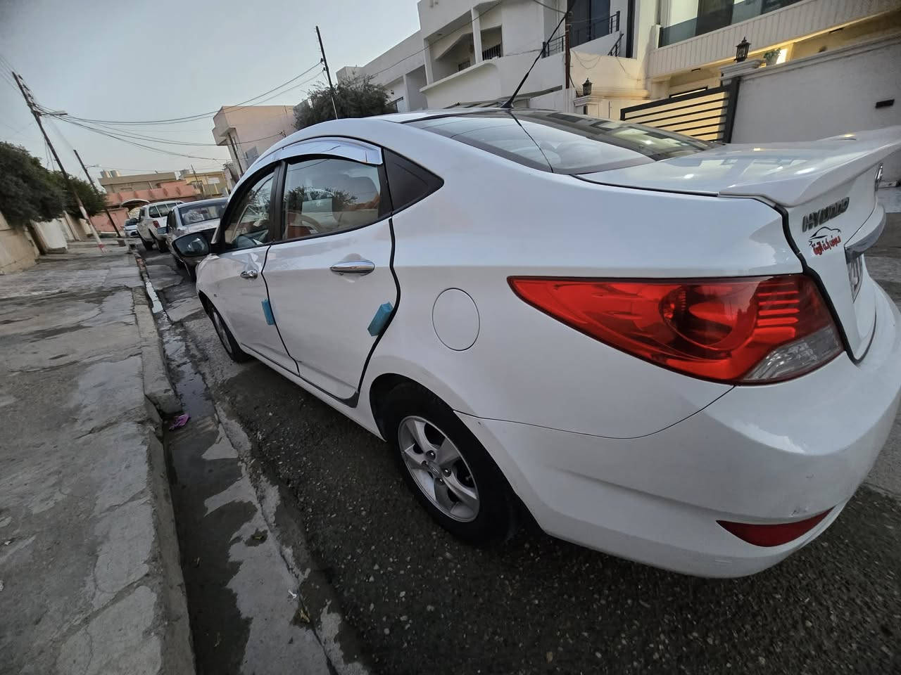 للبيع اكسنت موديل ٢٠١١ سلايت بدون صبغ ولاتبديل فول اوتماتيك محرك ١٦ مبدل كازكيت هزه وسنويه جديد لل٣٠ صدر وتخم تاير جديد بي دفتر بانزين ..
السعر ٩٥ 
المكان كركوك
الاتصال عالرقم ***********
