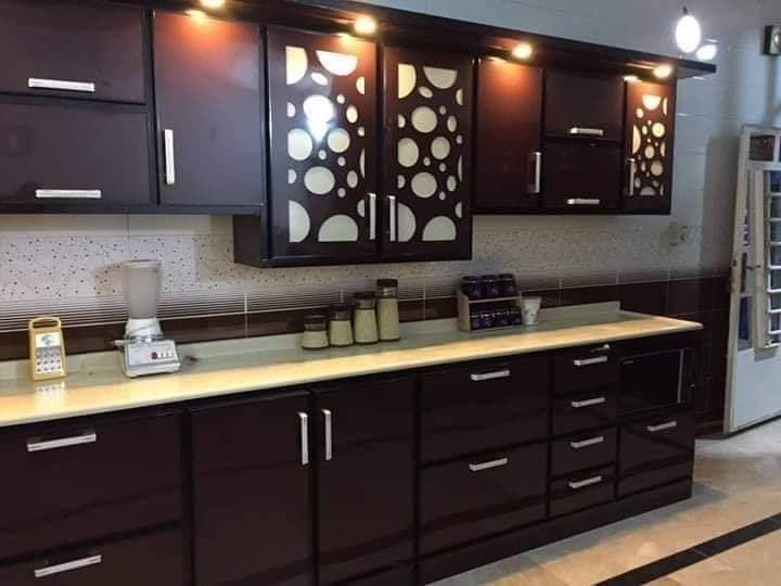 🍴✨ مطبخ ألمنيوم من أعمالنا ✨🍴
إن شاء الله ينال إعجابكم 🤍

🔹 مواصفات:
🇹🇷 خامات تركية عالية الجودة
🪵 محشّى بالخشب لثبات ومتانة أكثر
💧 دواخل فوم ضد الماء
🎯 التصميم والتنفيذ حسب طلب الزبون

📞 للاستفسار والتواصل:
عبر الصفحة 📩 أو الاتصال على الرقم:
*********** 📱
