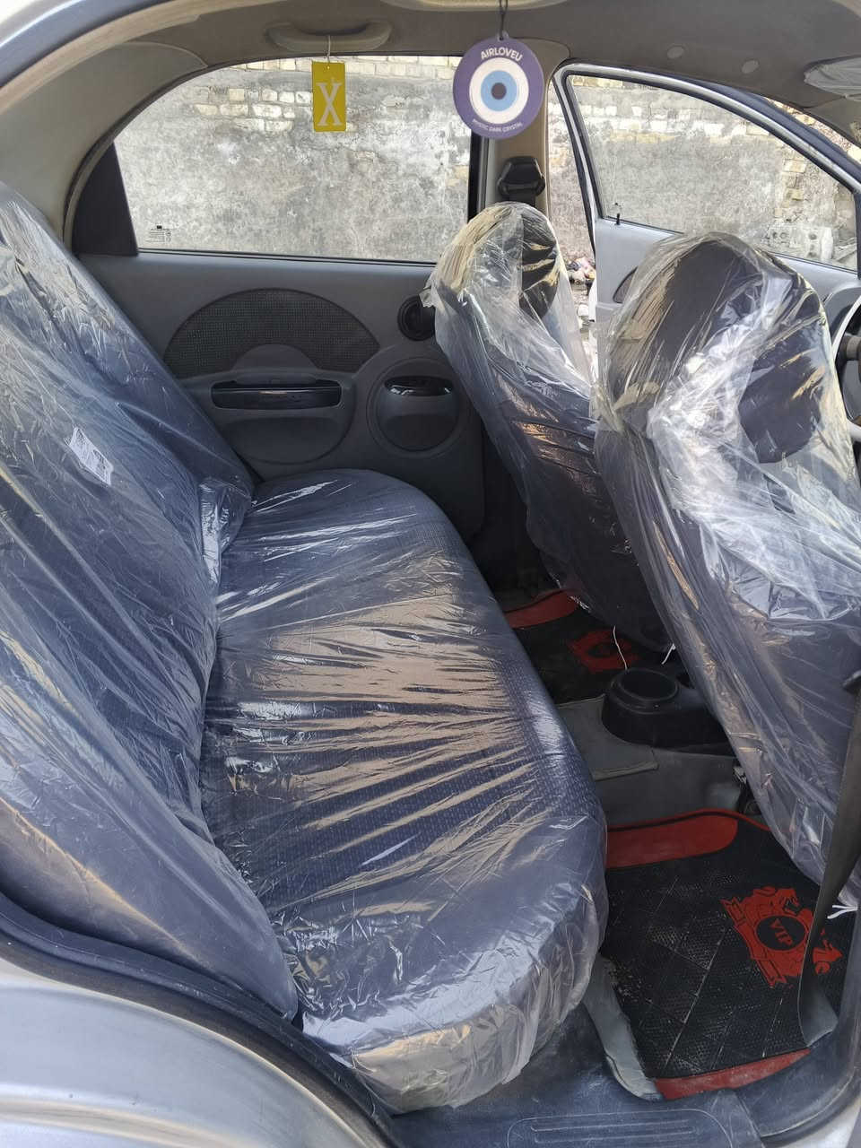 السلام عليكم  افيو 2006   خليجي رقم بغداد نكليزي سنويه ل30   سياره جاهزه من كلشي تبريد وي سويج مصبوغه عام جماليه  مكاني حله  السعر 47
***********
