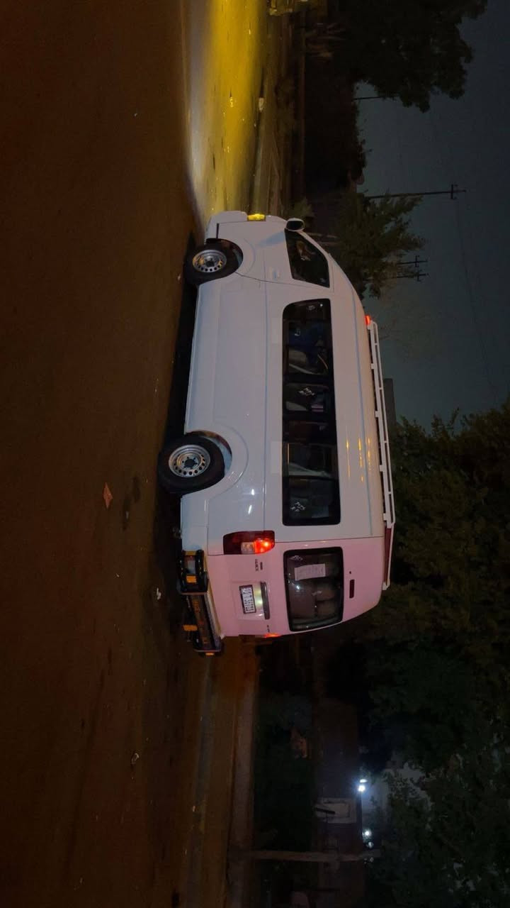 سلام عليكم للبيع جنبي عالي h2 مديل 2015 بيه هلالات معمره بس مكينة كير صدر تخم تاير كله جديد تبريد ثلج سياره خير من الله كبل جاهزه رقم بغداد دولي تحويل مباشر مصفره هيئه وغرامات دوشمه كاعيه وكشنات كهربائيات كله شغاله درع سيبايه جدد مكان بغداد البياع سعر 145 وبيه مجال للطيبين رقمي ‏‪***********‬‏
