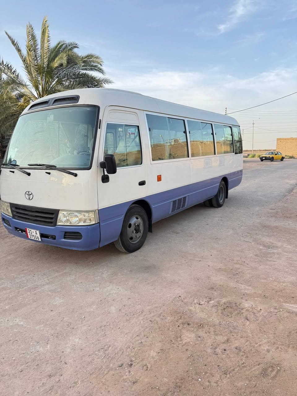سلام عليكم كوستر موديل 14گاز رقم شمالي الشراي يتصل ***********
