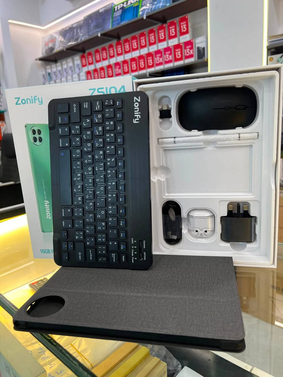 Zonify ZS104 Smart Tablet PC

إذا تبحث عن تابلت يجمع بين المساحة الكبيرة والأداء اليومي، فهذا خيار يستحق الاهتمام.
شاشة 10.1” HD)
 مساحة تخزين كبيرة واحد تيرا 1000كيكا 
مناسب للدراسة، مشاهدة الأفلام، تصفح الإنترنت والتطبيقات اليومية والالعاب 
يجي وياه كيبورد +ماوس+قلم+حافظة+سماعة ايربود 
بسعر الجملة 160 الف دينار 
***********
