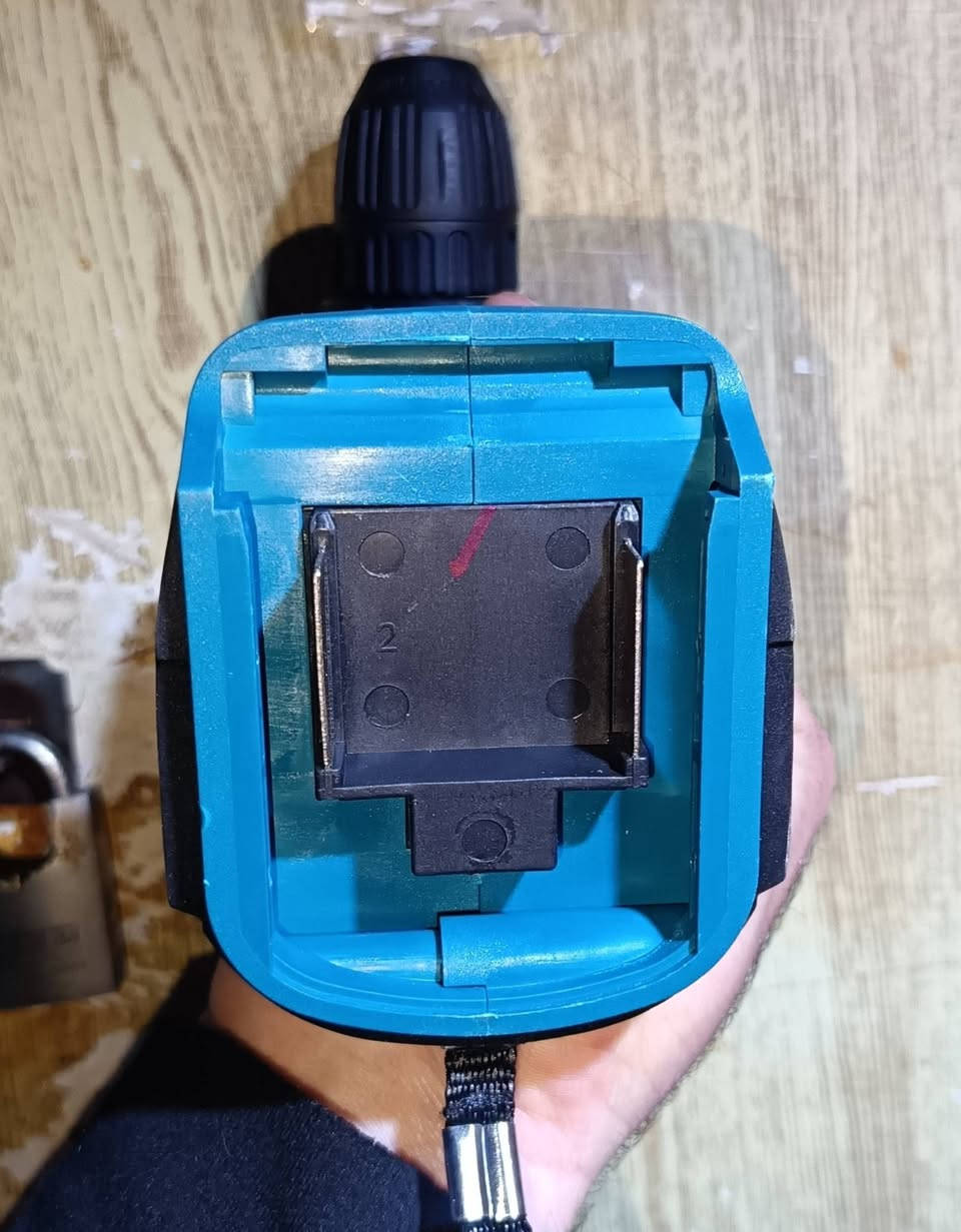 السلام عليكم متوفر دريل شحن اقچم امزون جديد غير مستخدم ملحقات بطاريه واحده وشاحنه فقط السعر نهائي 25 الف البصرة العشار مقابل عمارة حجي جاسب.


**إذا كنت صاحب هذا الإعلان وتريد حذفه لأي سبب، رجاءا أرسل رسالة إلى الدعم الفني**