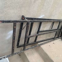 عندي هذا الجنج للبيع هو والقمرية مالته سعره ٣٥ وبيه مجال للشراي ٠٧٧٤٩٥...